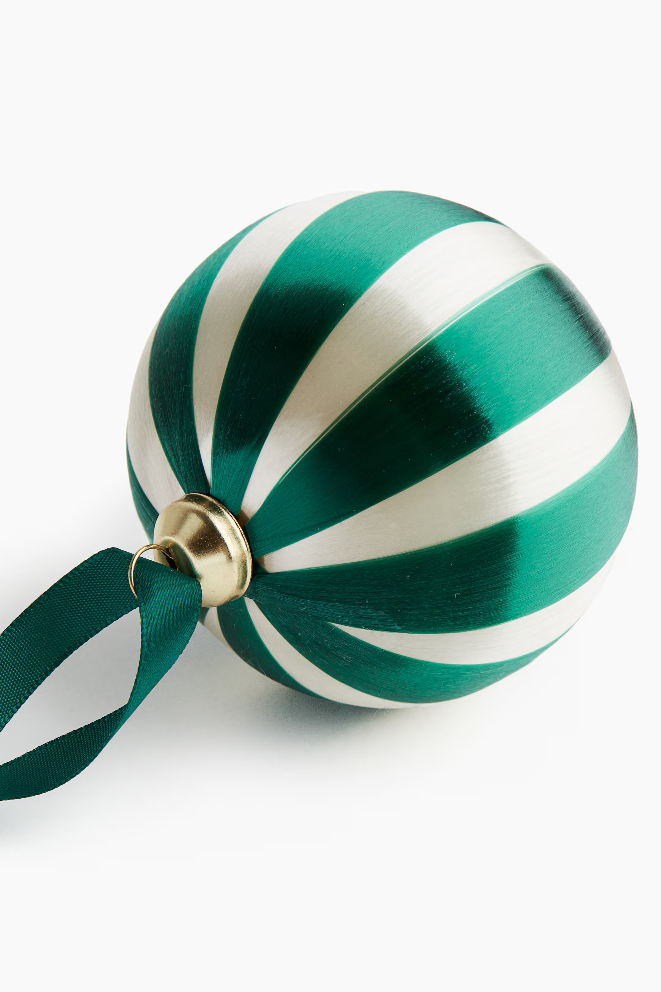 Satin-thread Ornament | H&M (US + CA)