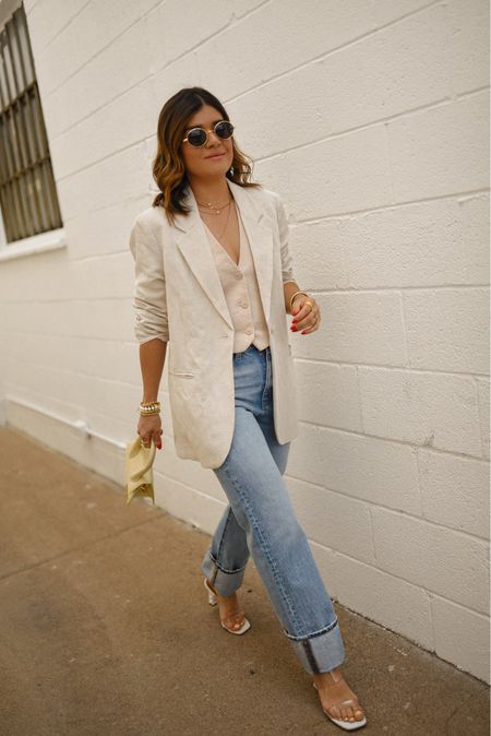 Take 20% off my Madewell jeans! These are the 90s straight leg! They run tts.
Blazer size small
Jeans size 25
Madewell jeans, straight leg jeans, linen blazer, linen outfit

#LTKsalealert #LTKxMadewell #LTKfindsunder100