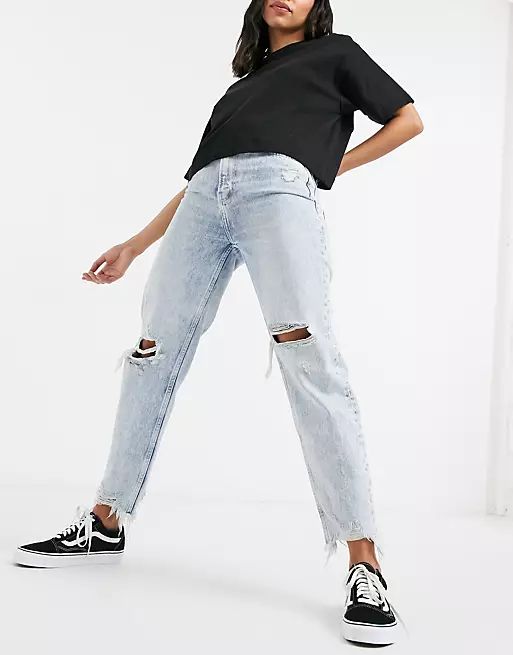 Bershka – Gerippte Mom-Jeans mit ausgefranstem Saum in Hellblau | ASOS | ASOS (Global)