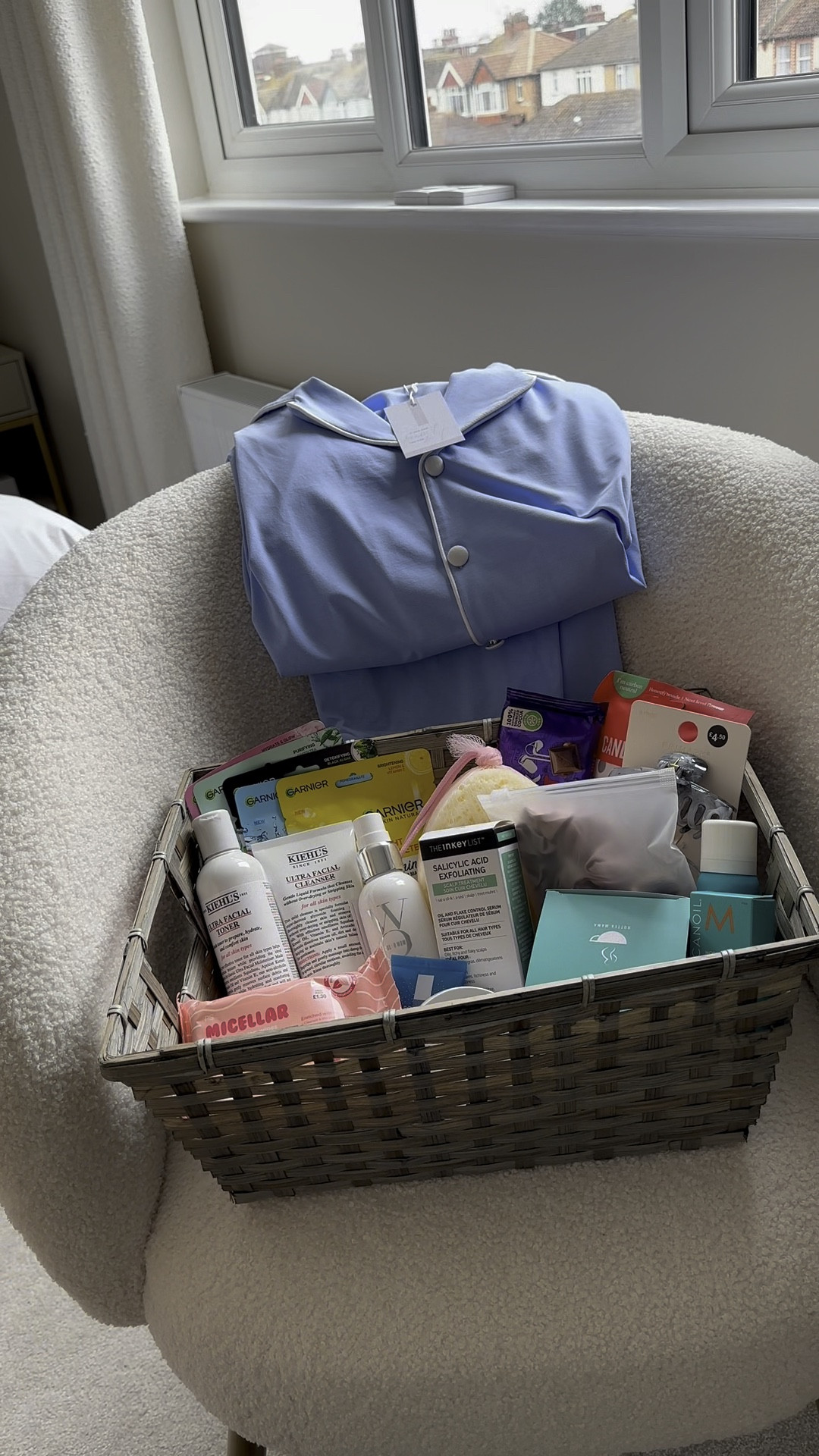 Newborn Bubble Hamper for New Mums 
