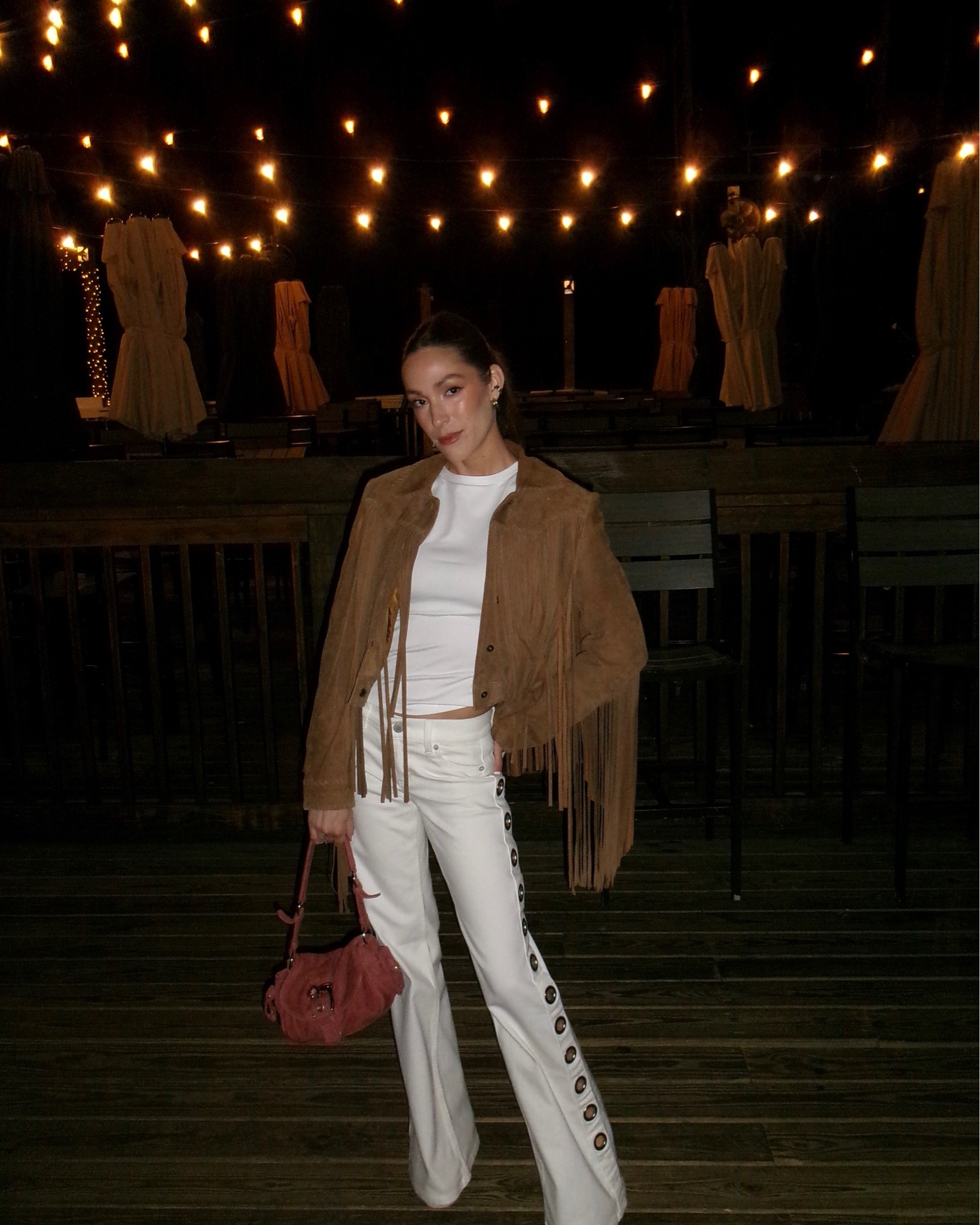 🦋

Jacket: @loveshackfancy 
Jeans: @aliceandolivia 
Tee: @amazonfashion 
Bag: @miumiu from @edit_sale