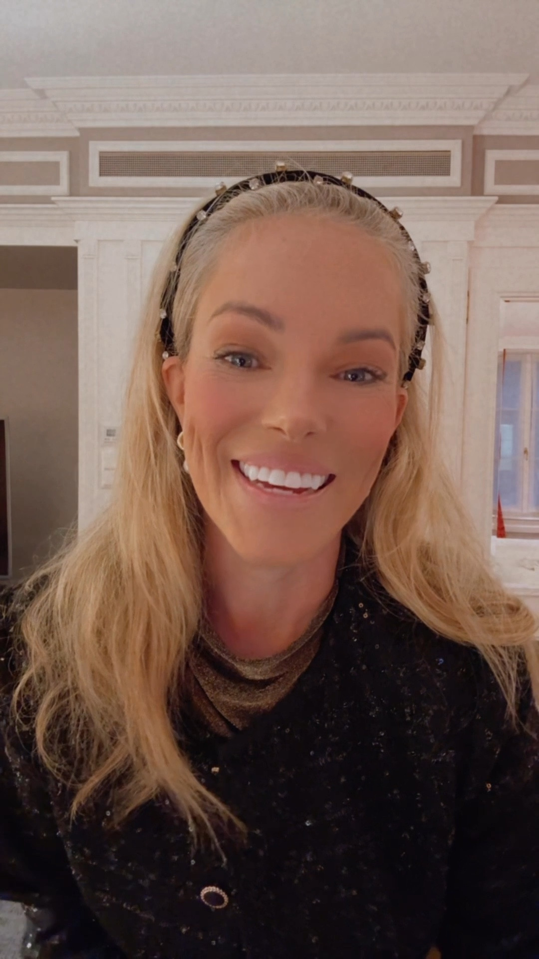 Fancy dinner in Zurich, and LOVE all of these affordably-priced pieces that can go to a Michelin star restaurant! That’s why i love @vici so much - everything is so well-priced and equally chic. Use my code CASSIESAVE30 for 30% off sitewide!

#LTKWatchNow #LTKTravel #LTKSaleAlert