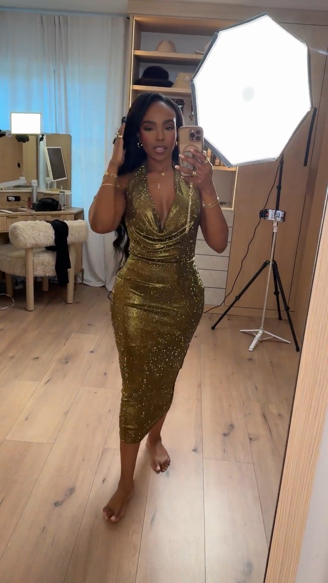 Scroll to shop!! This dress is giving trophy vibes! Stunning gold dress perfect for a nice night out ✨

#LTKmomlife #LTKootd #LTKPetite