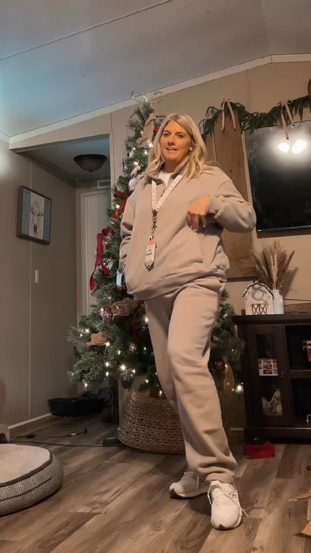 Living in this GlowMODE set lately 🤍 Soft, comfy, and polished enough to wear out or lounge at home. True to size and such a good everyday staple. Linked here ✨ #glowmode #comfysets

#LTKmomlife #LTKMidsize #LTKootd