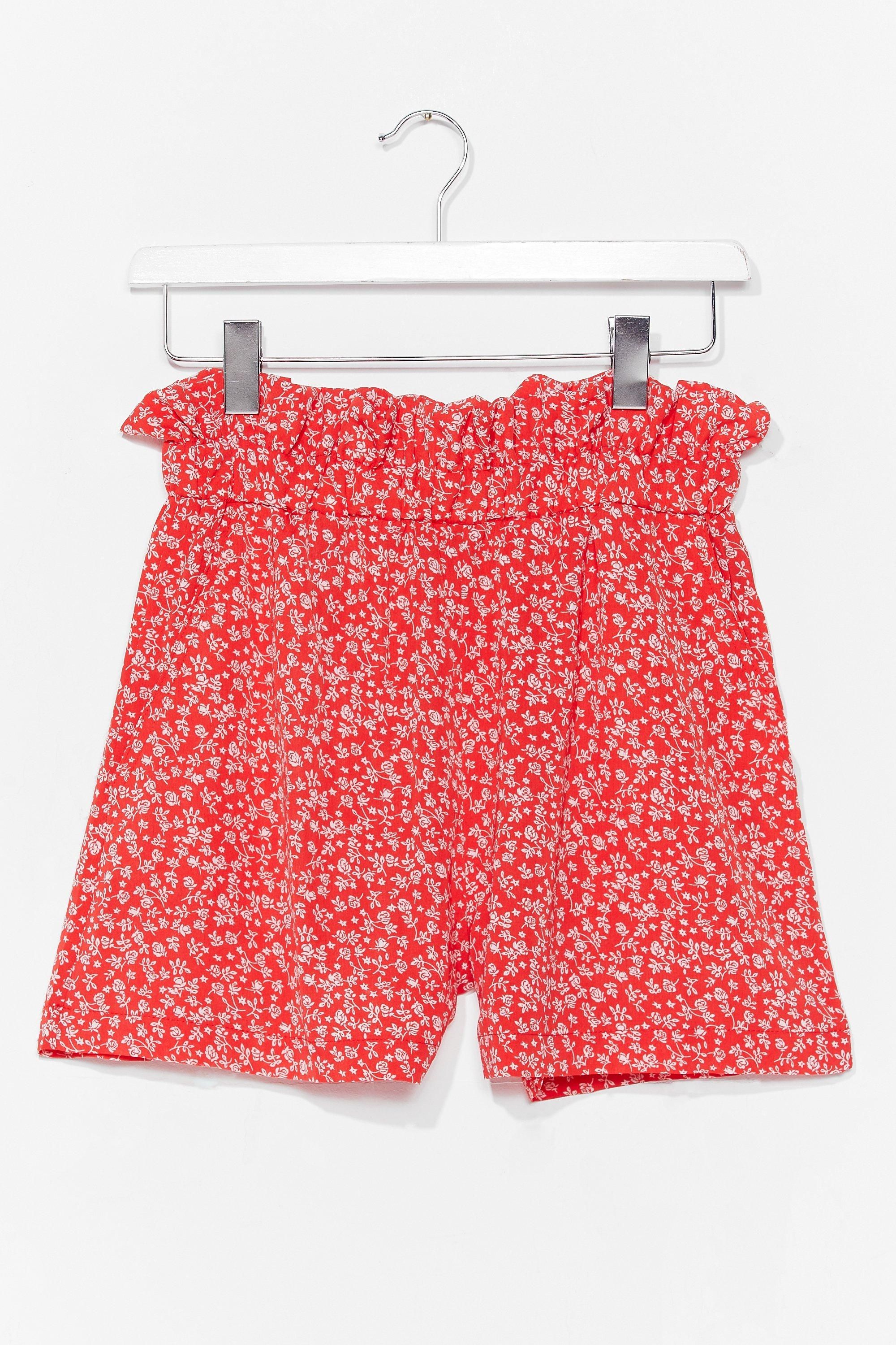 Take a Stalk Foral Paperbag Shorts | NastyGal (US & CA)