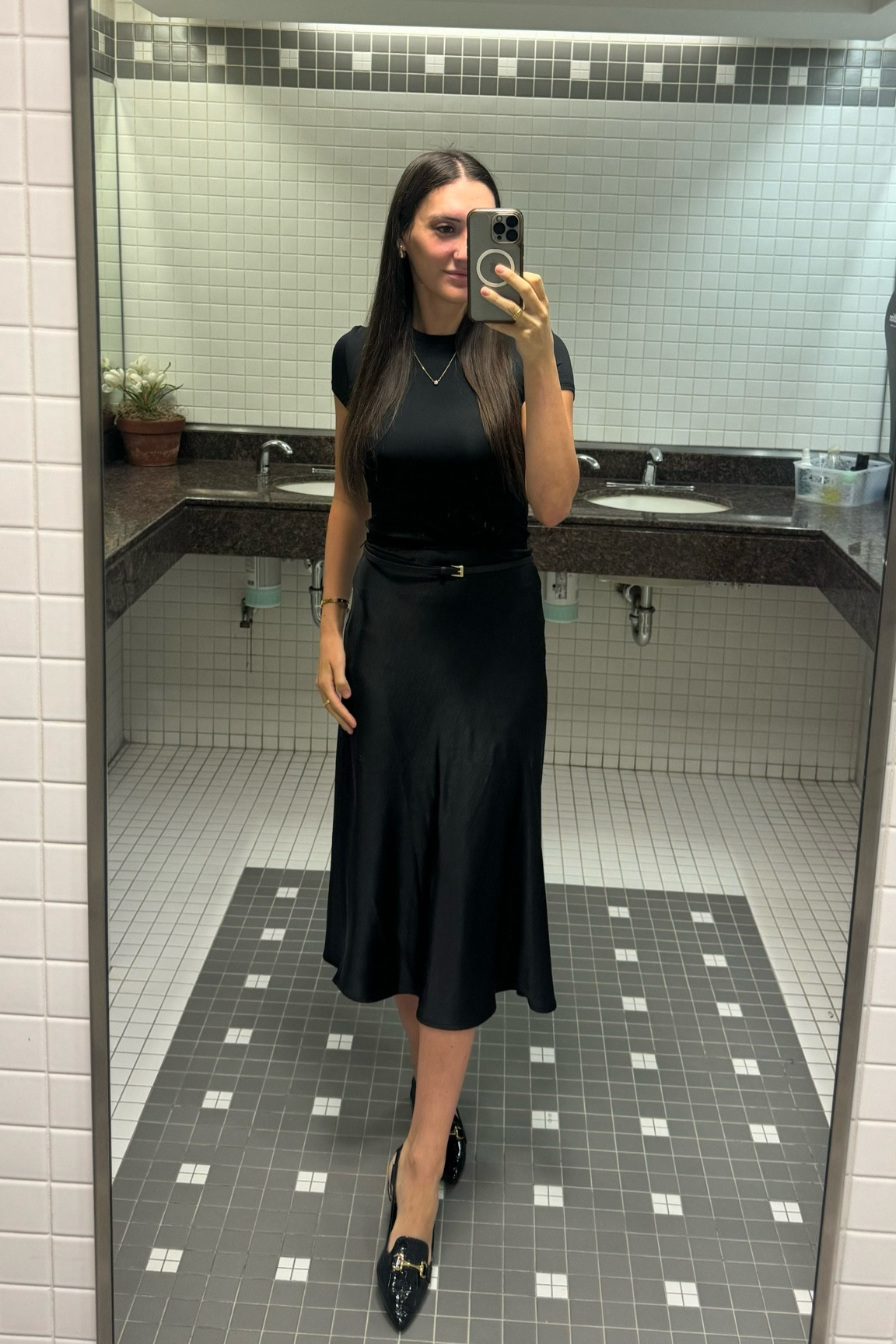Simple Elegant Office Outfit 

#LTKWorkwear #LTKFallSale #LTKSeasonal