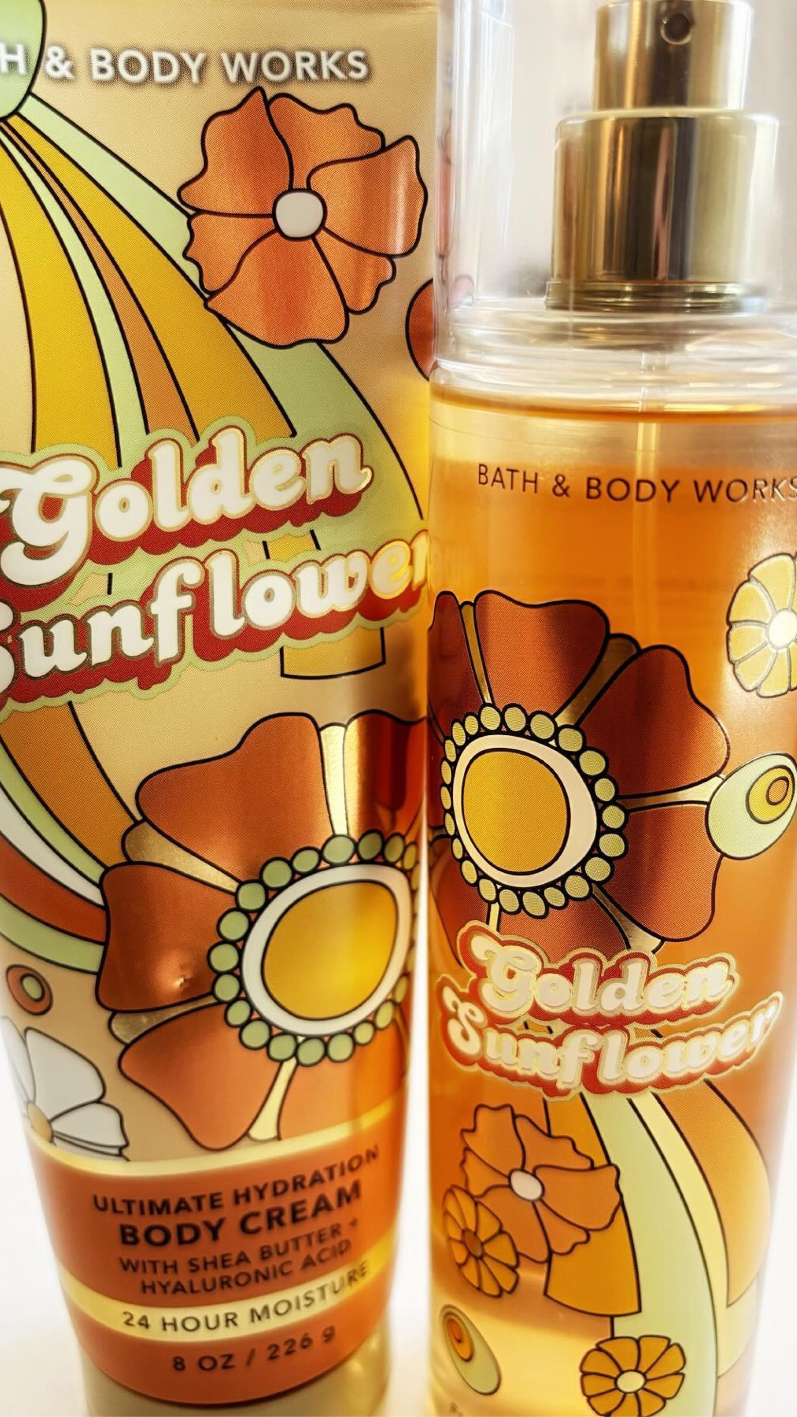 Golden Sunflower is one of my favorite scents from Bath and Body Works. The fragrance notes are:
Sunflower petals 🌻
Orange Flower 
Fresh Vanilla 🍨
#bathandbodyworks

#LTKBeauty #LTKFindsUnder50