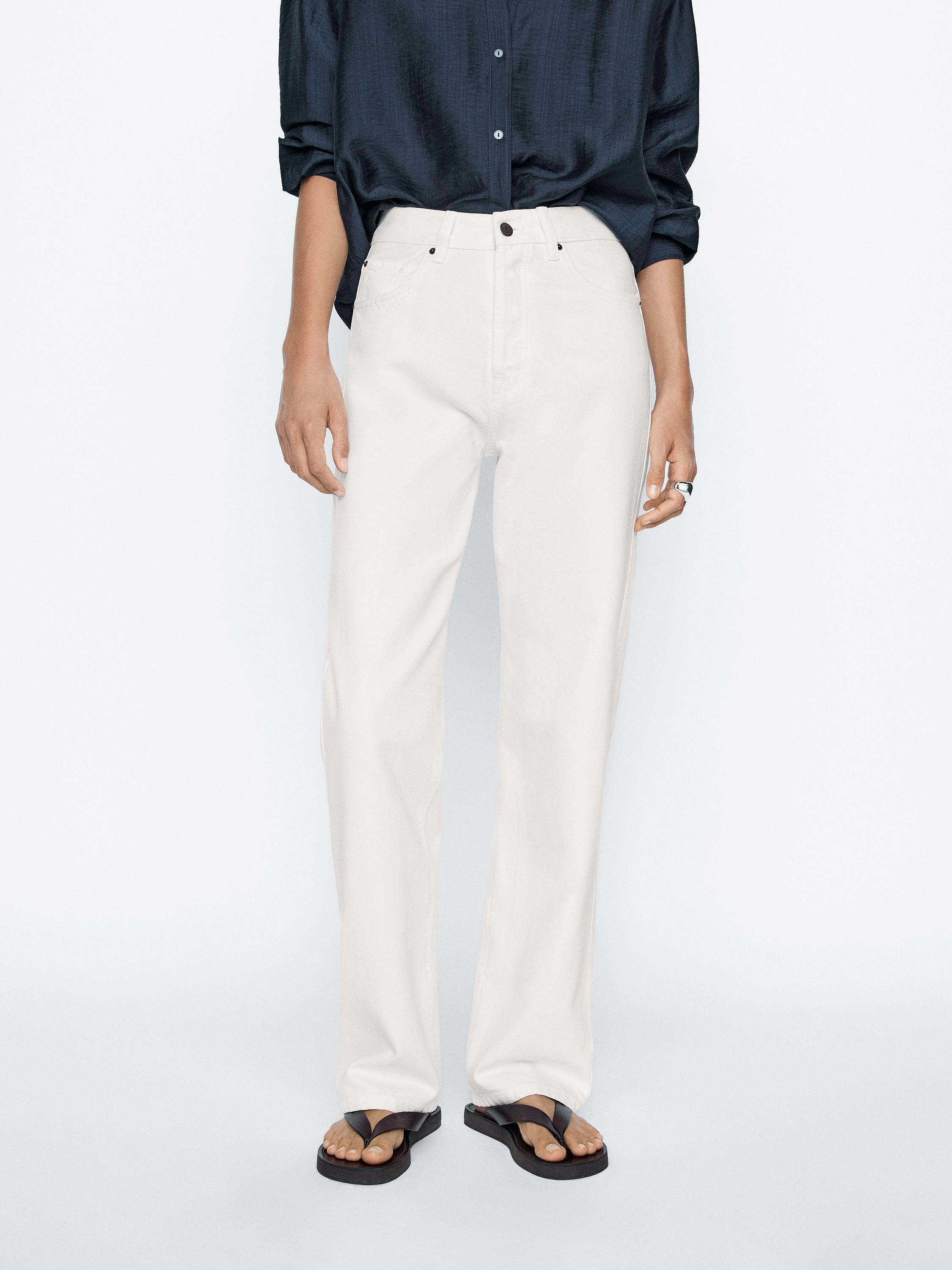 Straight-leg Jeans: straight silhouette from waist to ankle, with no additional leg adjustments. ... | Massimo Dutti UK