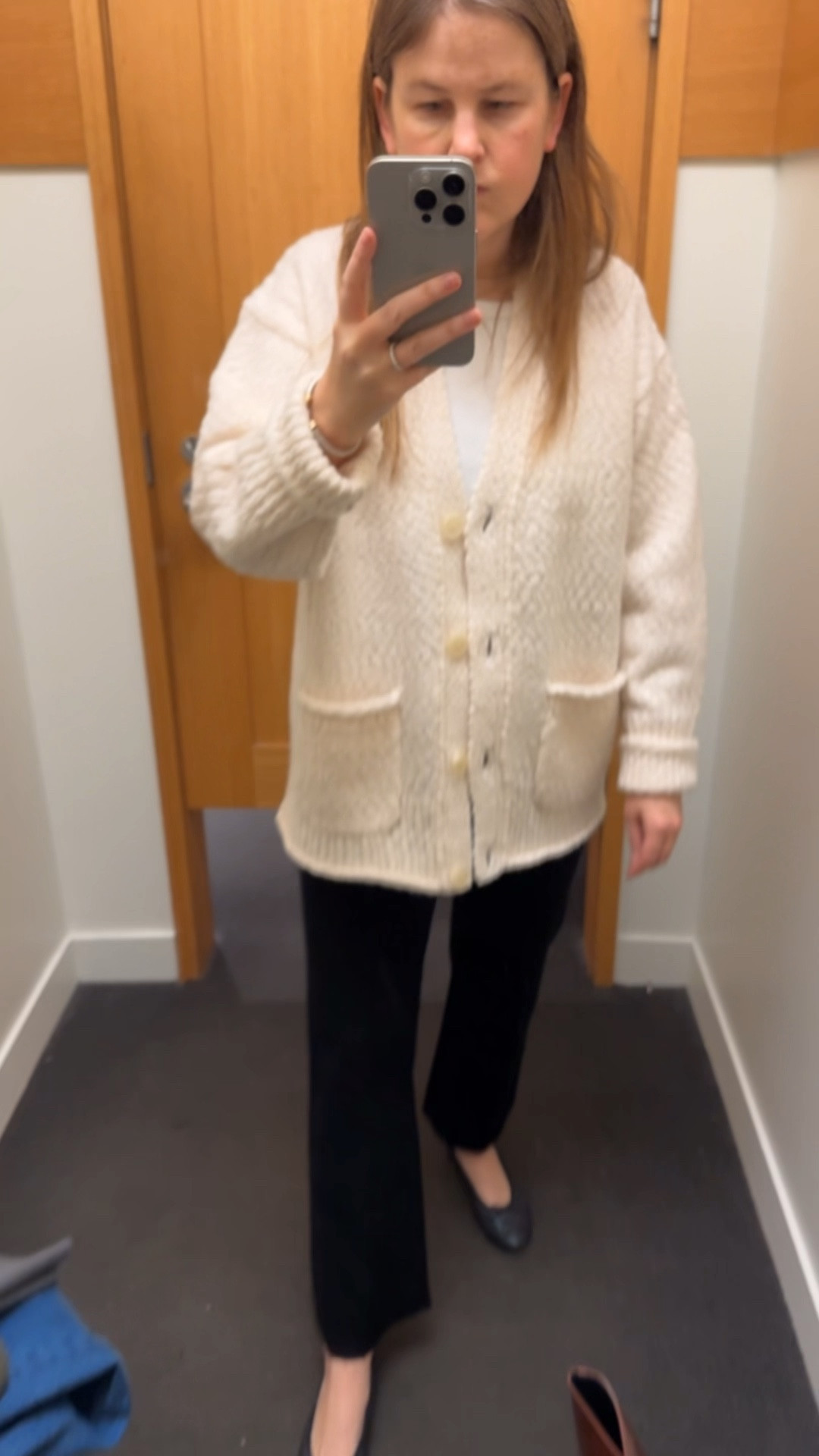 These knit pants are on sale! I’m a 28 waist and wearing a M. my cardigan is also on sale. I’m wearing a small. Both are TTS

#LTKSeasonal #LTKFindsUnder100 #LTKSaleAlert