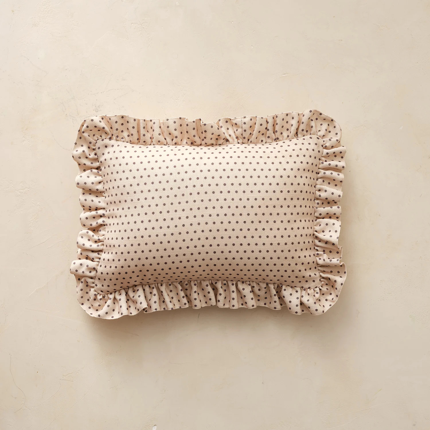 Medium Ruffle Pillow | Finley | House of Noa