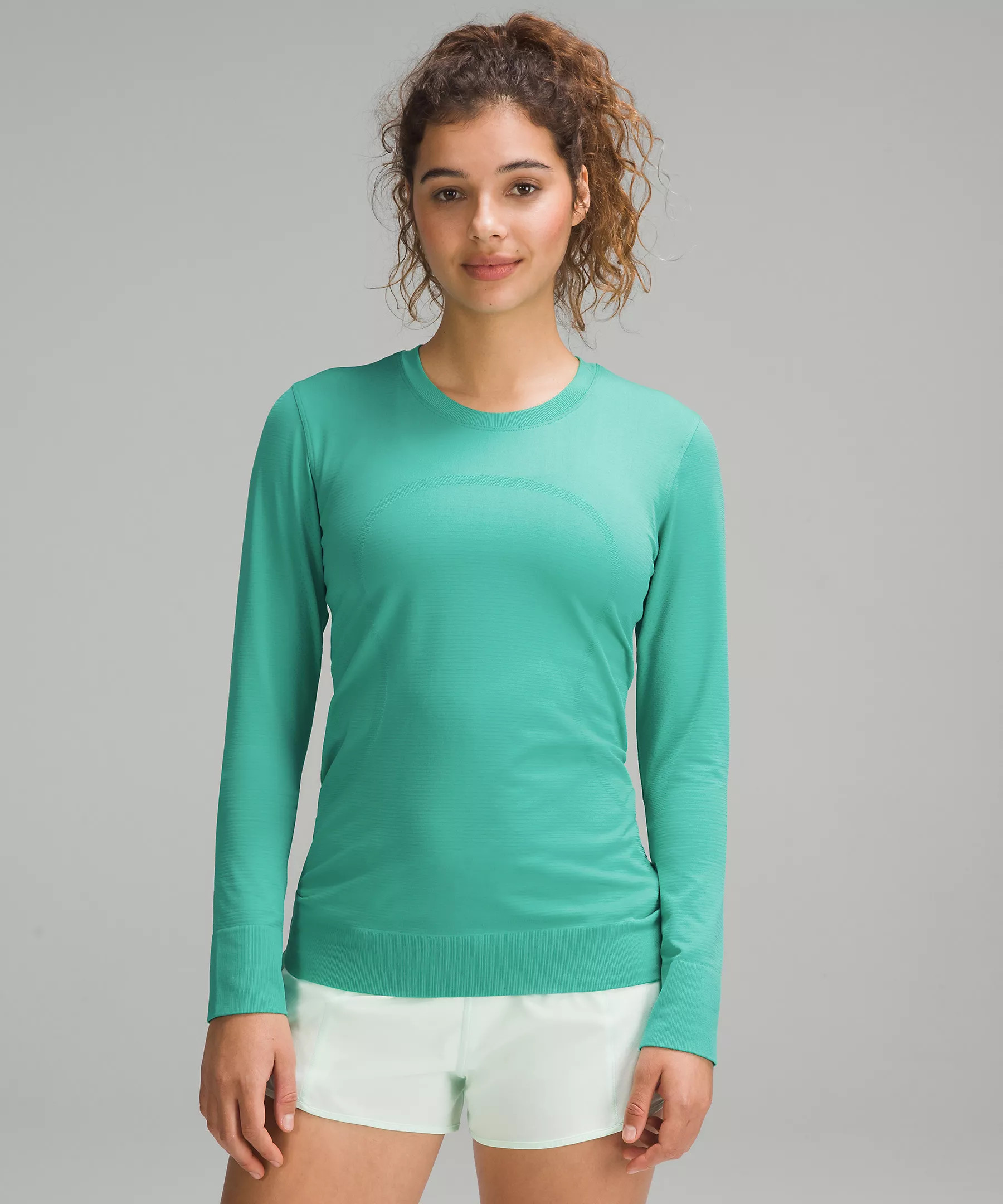Swiftly Relaxed Long-Sleeve Shirt | Women's Long Sleeve Shirts | lululemon | Lululemon (US)