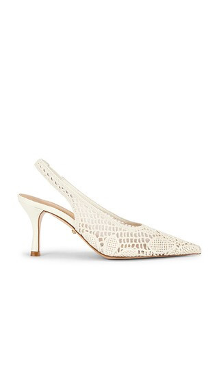RAYE Maia Slingback Pump in Cream. - size 5.5 | Revolve Clothing (Global)