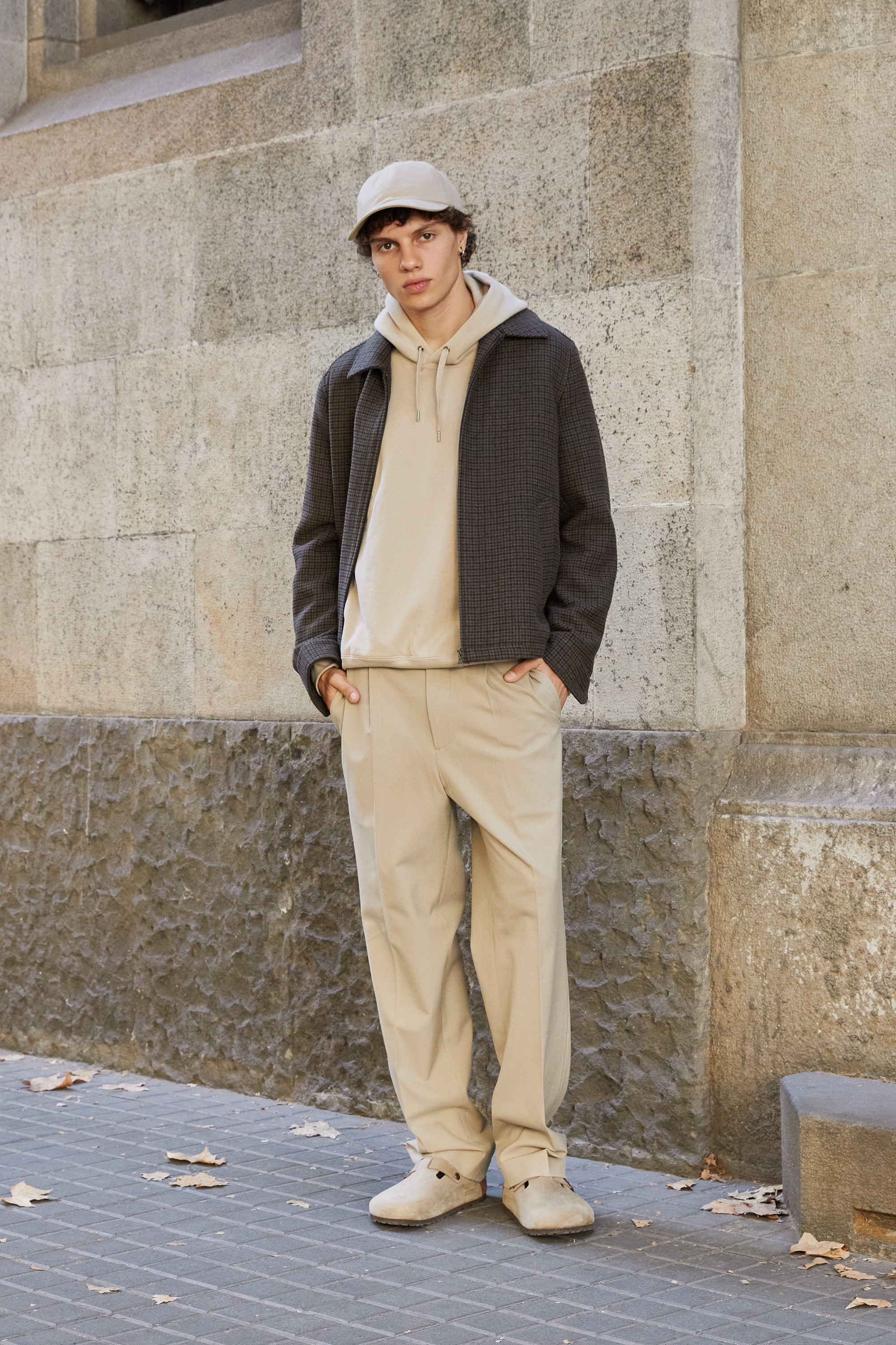 Pleated Wide Trousers | UNIQLO (UK)