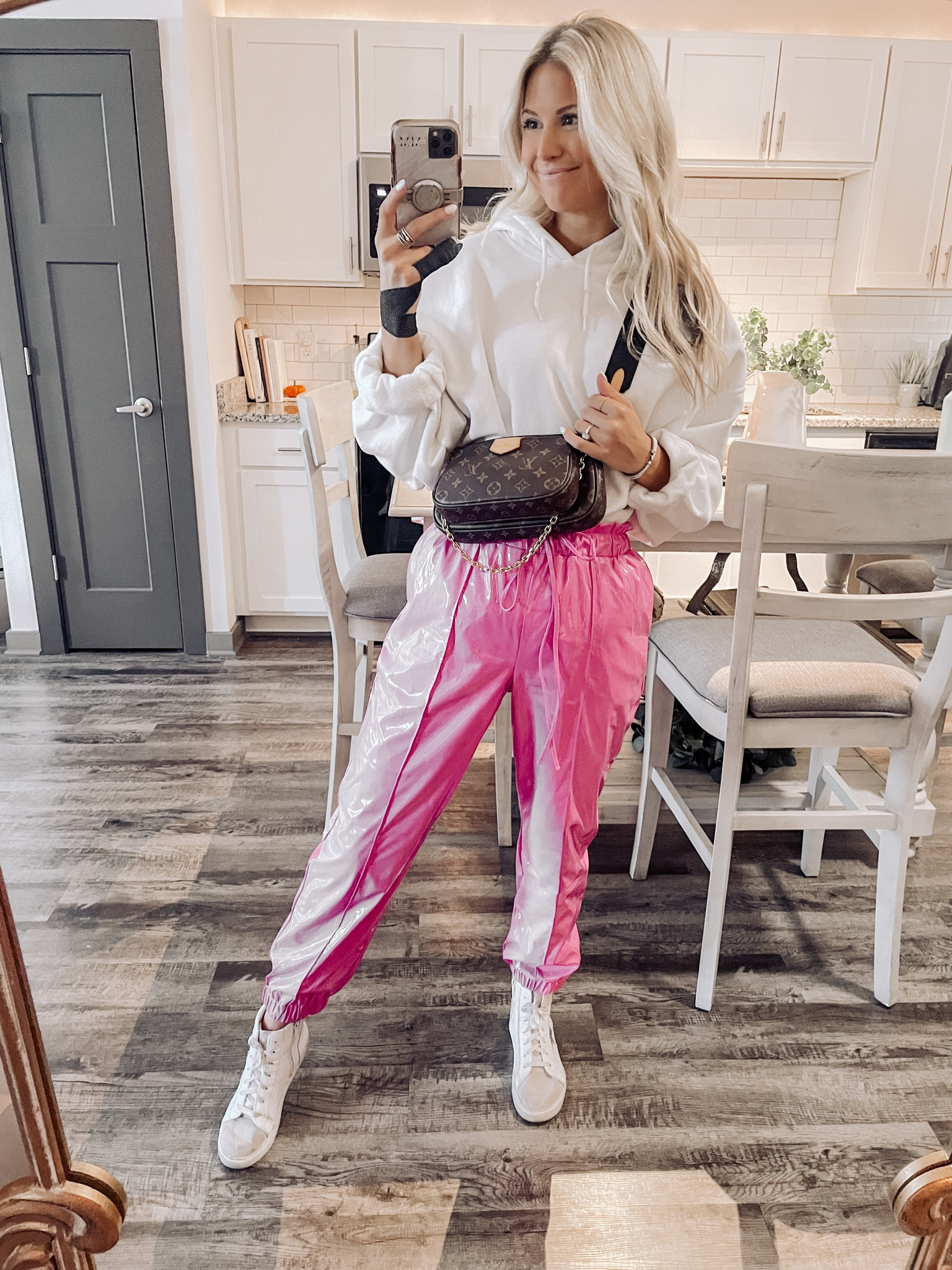 Todays fit check ✔️

#LTKitbag #LTKshoecrush #falloutfits #thanksgivingoutfit #leatherjoggers #pinkpants #boots #louisvuittonpochette #pochettedupe #sweatshirt #casualoutfit

#LTKU #LTKSeasonal #LTKstyletip