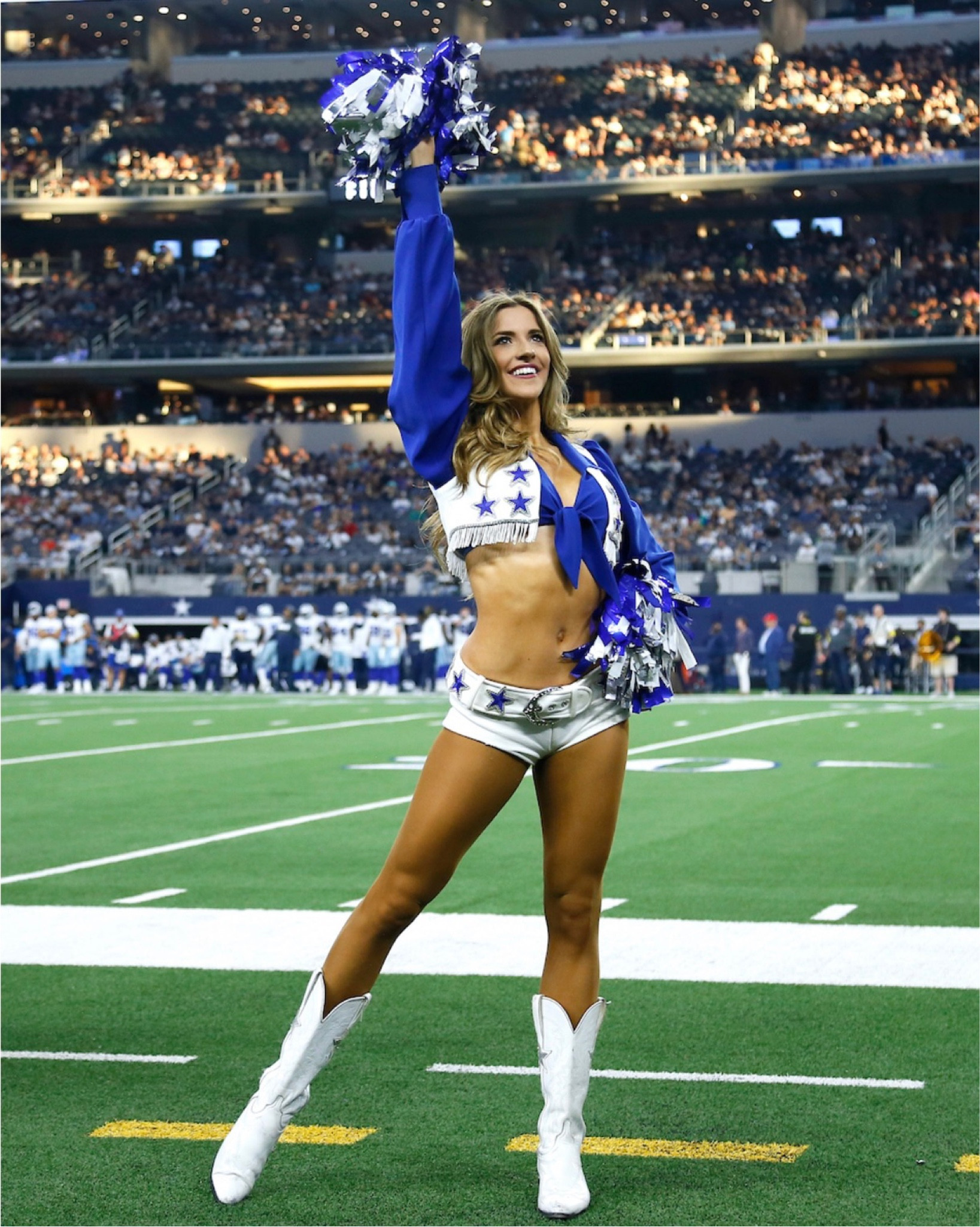 More of my favorite hair and makeup products that last all day… even through lots of dancing😉💙💋💄💄

#LTKStyleTip #LTKBeauty #LTKSaleAlert