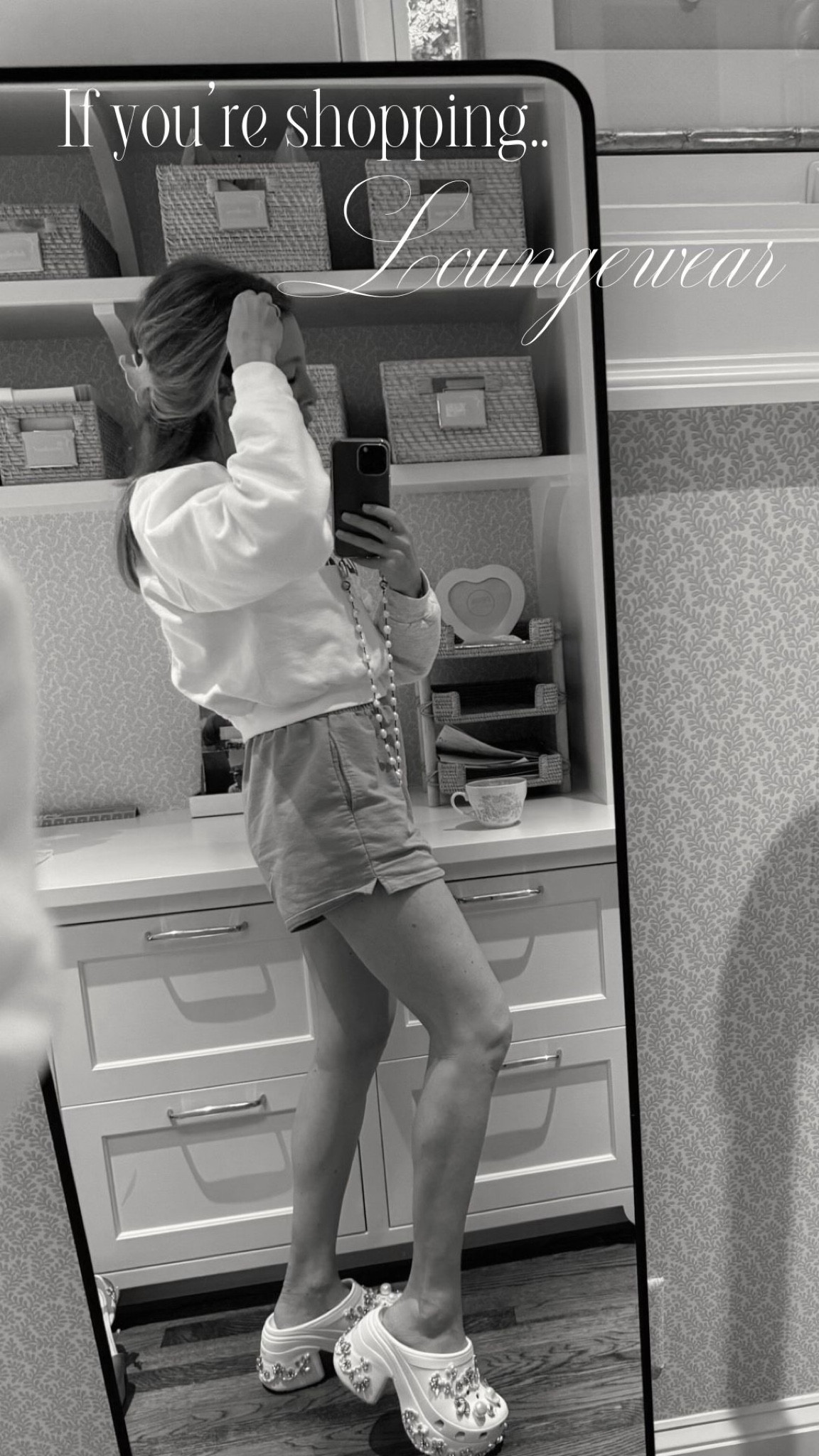 If you’re looking for loungewear this outfit is one of my favorites!