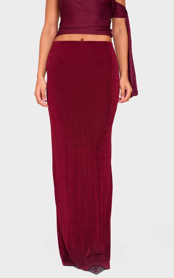 Couleur: Bordeaux | PrettyLittleThing (FR)