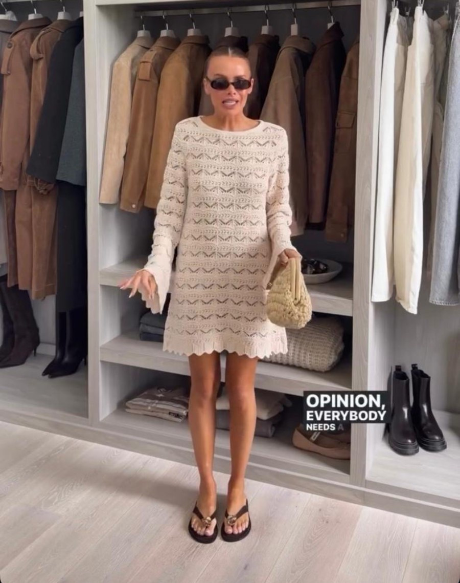 This is my fav! I will be wearing this so much on holiday! I sized up to a medium to get this fit! So good!! 🤍


#LTKdresses #LTKspring #LTKuk