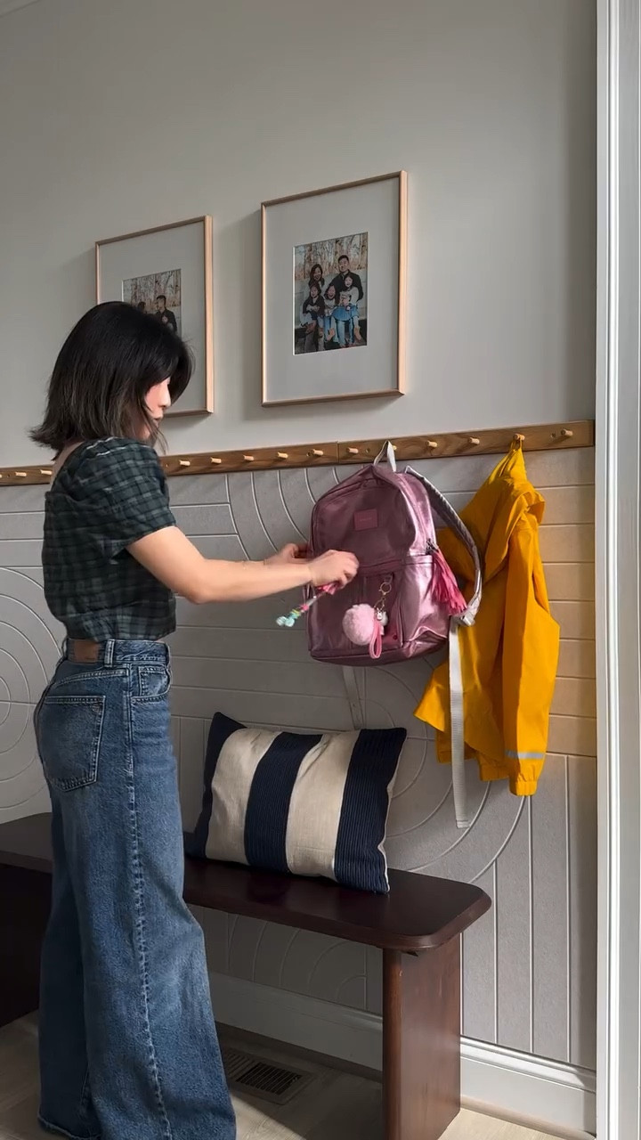 Turned this blank wall into the backpack station of my dreams — practical for busy mornings, but versatile enough to switch up whenever our needs change. Because if it doesn’t flow with the house… it’s not staying.

I used peel & stick acoustic panels from my fave @feltrightproducts (Tangent Latte Organizer). I love that they help absorb sound and protect my walls from getting dirty from backpacks. Plus, they add the prettiest texture and instantly warm up the space.

Comment “panels” and I can send you a discount link 🫶🏻

Paired it with the Wall Hook Rack from @ikeausa (HÖVOLM) to keep it simple, sturdy, and functional.

Now everything has a home and I finally filled up this blank space with something that I love.

#feltrightproducts #backpackstation #kidsdecor #homeorganizing