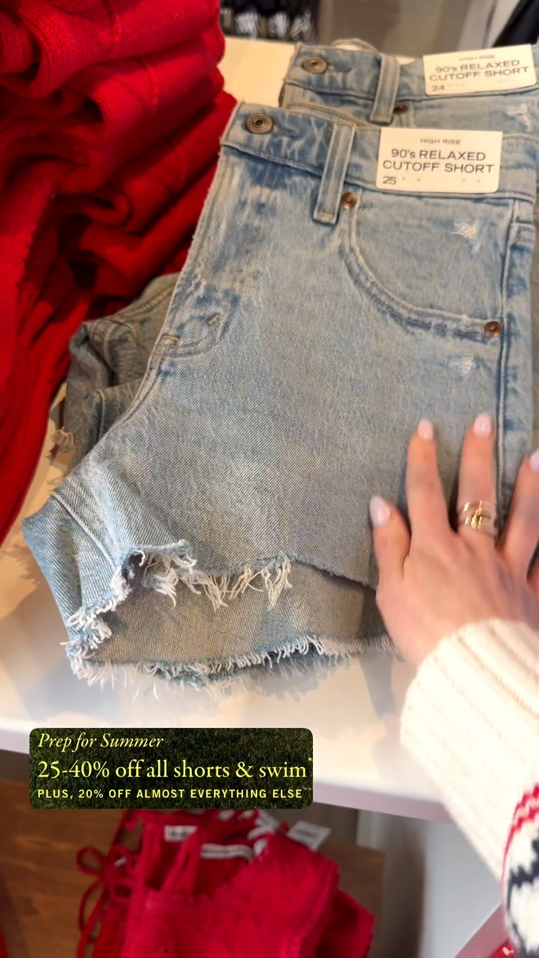 Relaxed 90’s short is always my go to. They also come in curve love @abercrombie

#LTKSaleAlert #LTKSeasonal #LTKootd