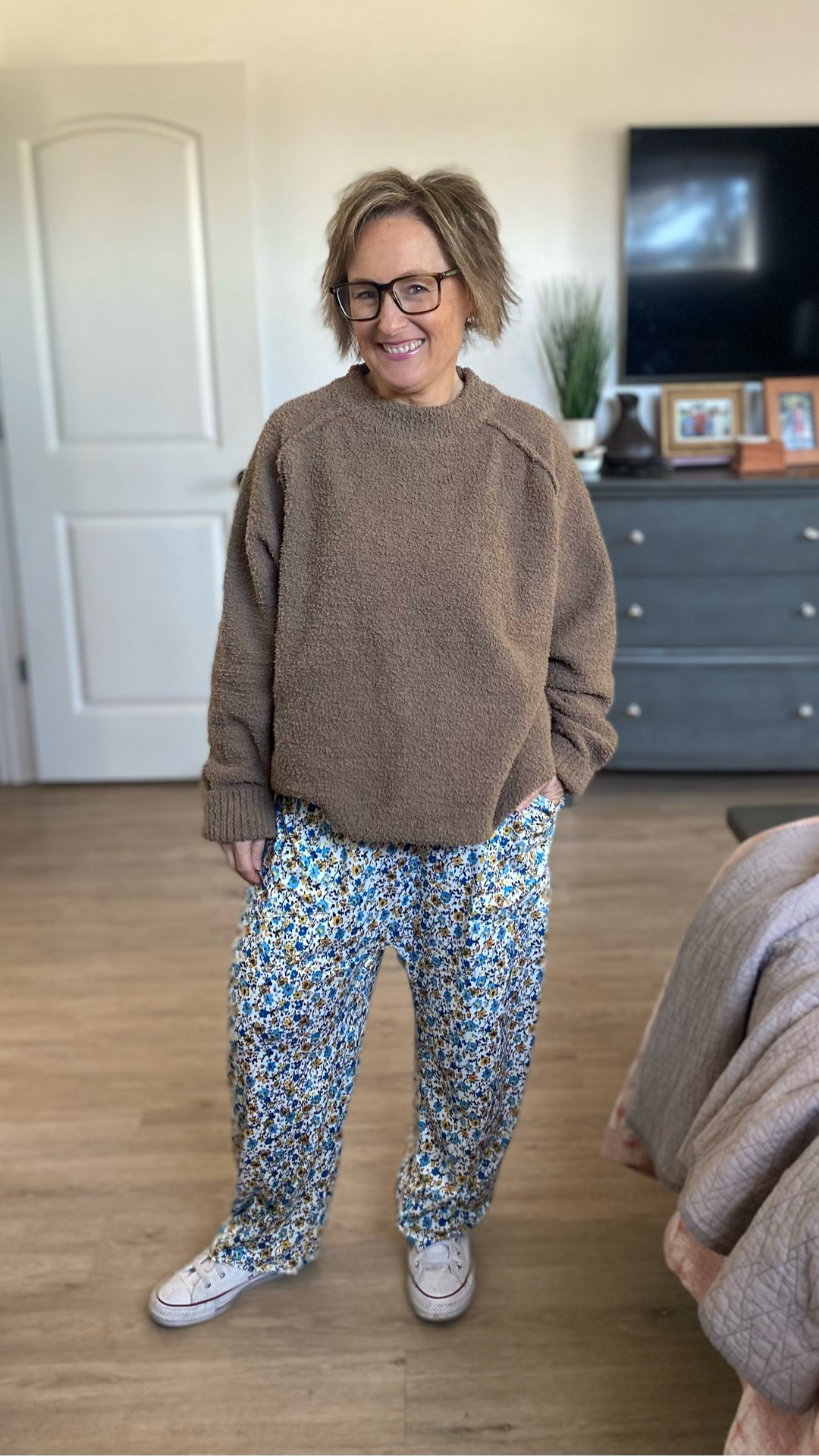 Exposed seam, winter sweatshirt/ sweater staple! 

#LTKPetite #LTKOver40 #LTKFindsUnder50