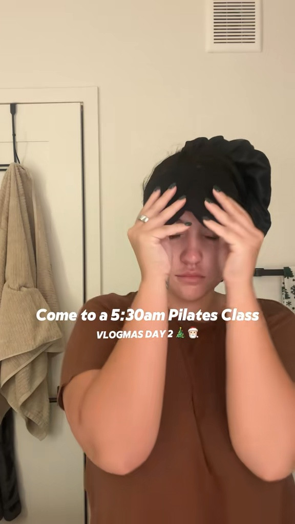 Vlogmas day 2 links

#LTKWatchNow #LTKHoliday #LTKGiftGuide