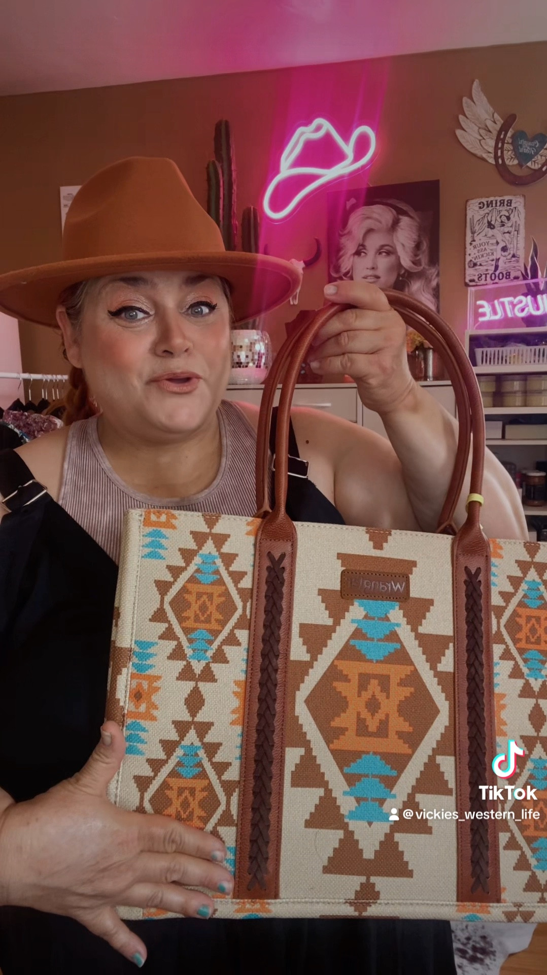 I'm a sucker for an Aztec Print or anything Wrangler

#LTKItBag #LTKPlusSize