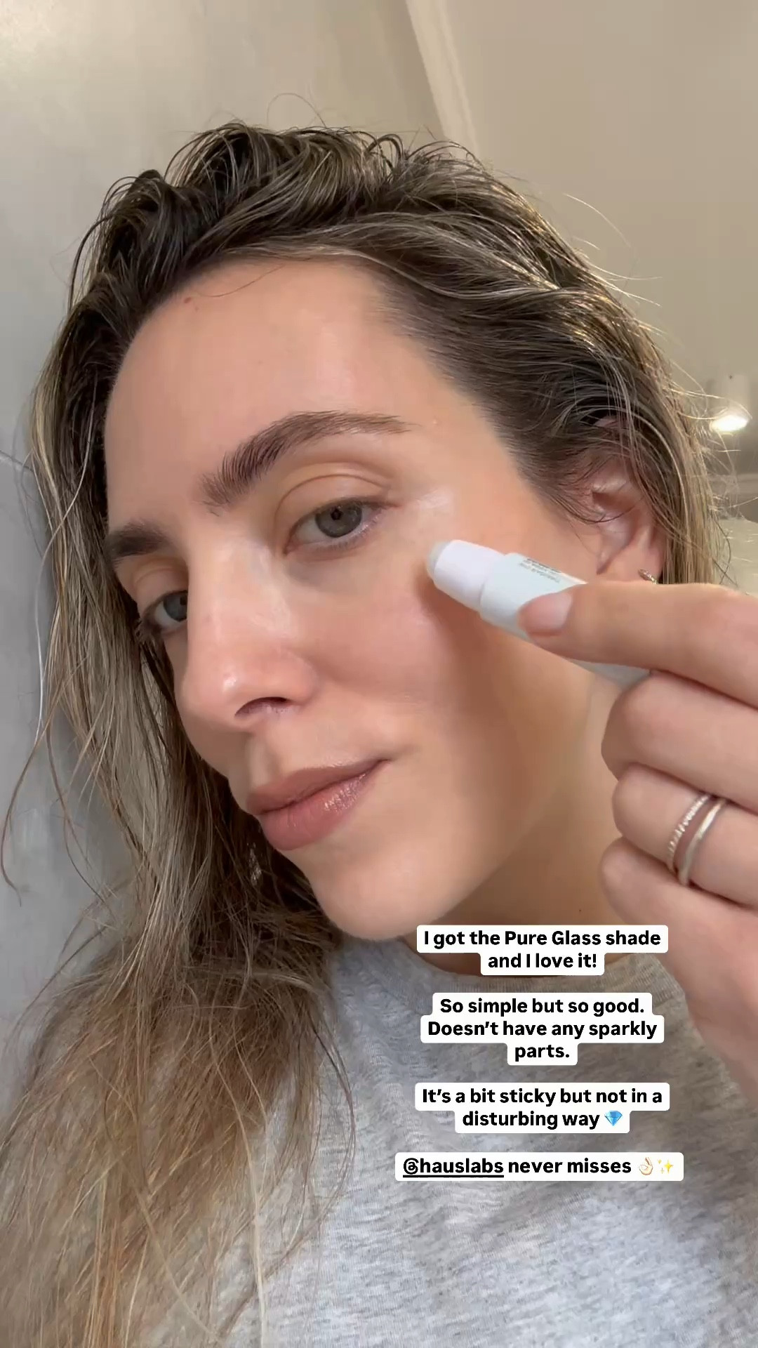 If you need the perfect laid back highlighter this is it!

Haus Labs bio-radiant glassy highlighter balm in pure glass is for you if you love a minimal highlighter that doesn’t have sparkle.

It’s super natural, easy to use & looks very very nice on.

It has a slight sticky texture but personally I don’t bother.

Amazing on the eyelids as well 👌🏻

Perfect for wet looks during Summer!

#LTKBeauty #LTKSeasonal