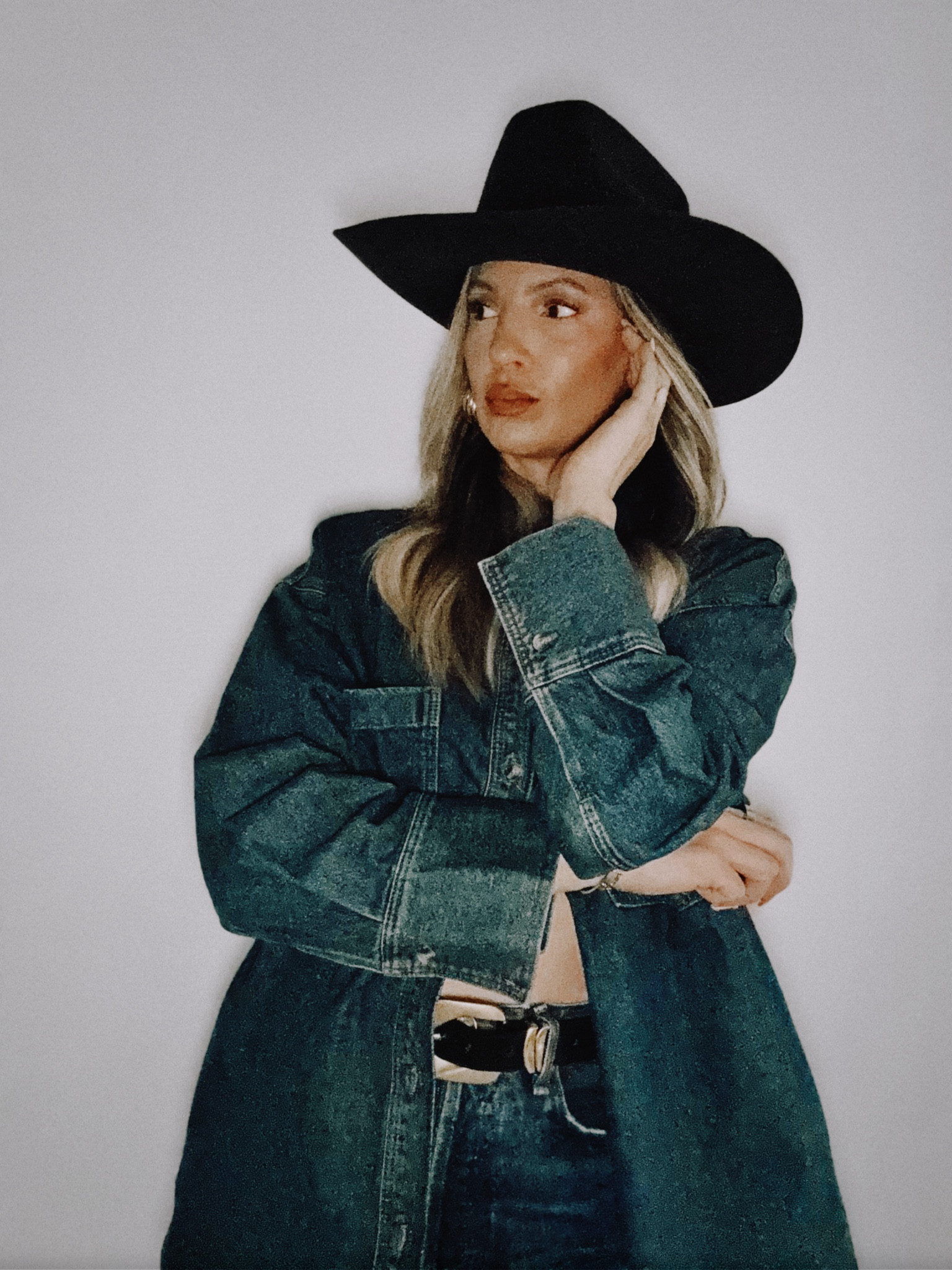 Wearing a medium in the top.


#denimlook #cowboyhat #ashleyprovost #westernlook

All denim / date night outfit / western / weekend outfit 

#LTKstyletip #LTKfindsunder50 #LTKover40