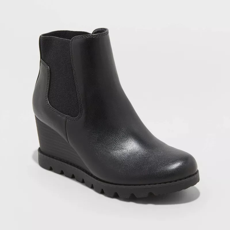 Women's Linda Wedge Chelsea Boots - Universal Thread™ | Target