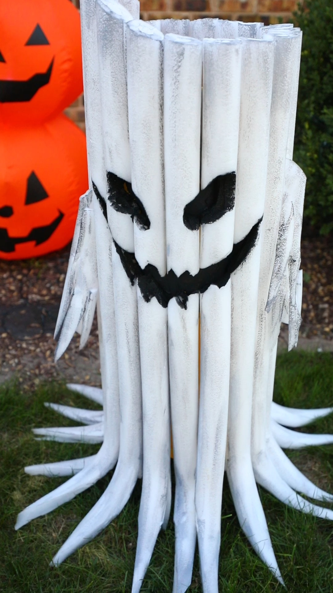 Pool Noodle Creature DIY

#LTKVideo #LTKhome #LTKHalloween