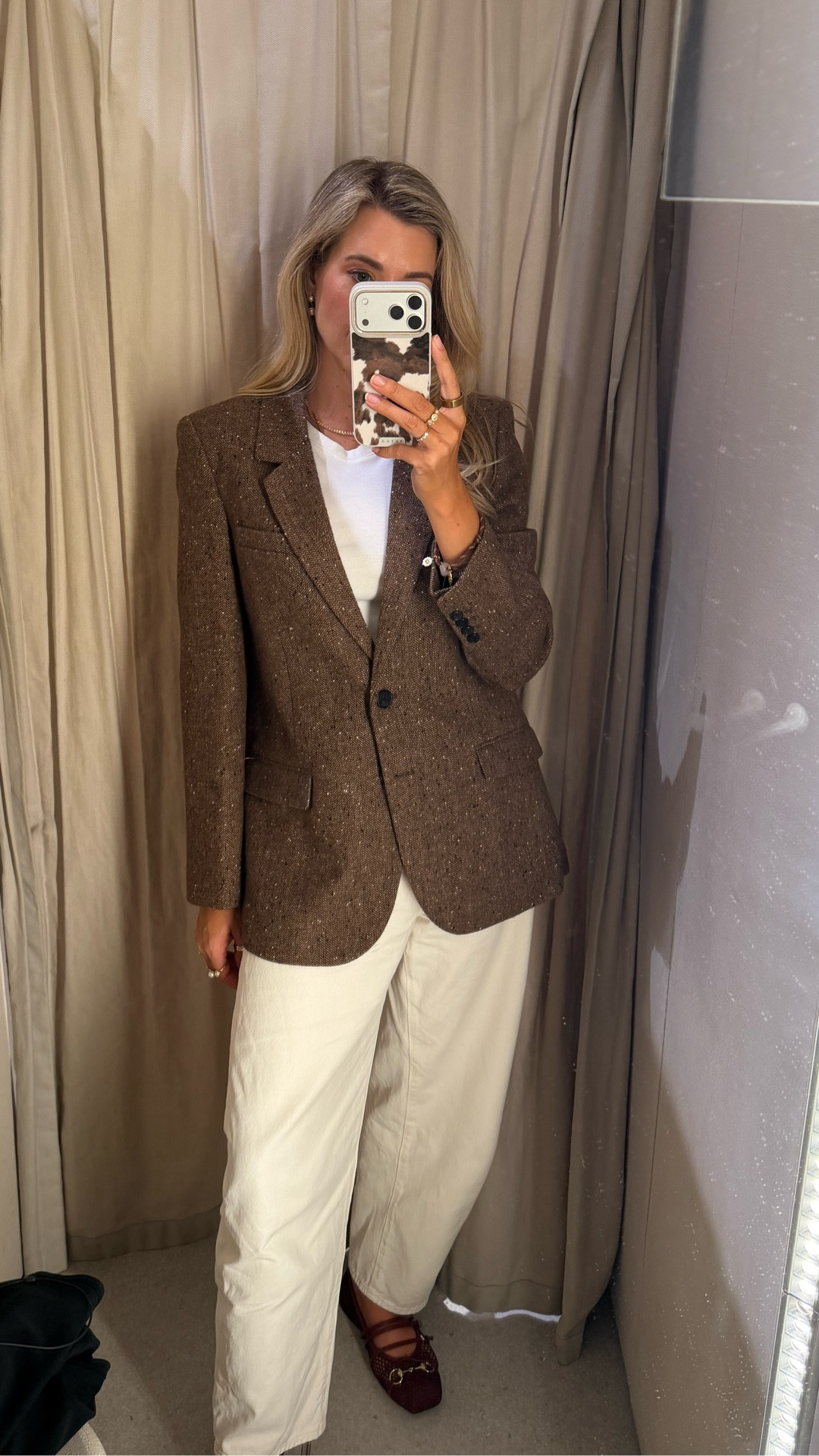 Can’t get enough of the browns Zara is giving

I’m usually a size 10 / M in these pieces

#LTKaustralia #LTKautumn #LTKworkwear