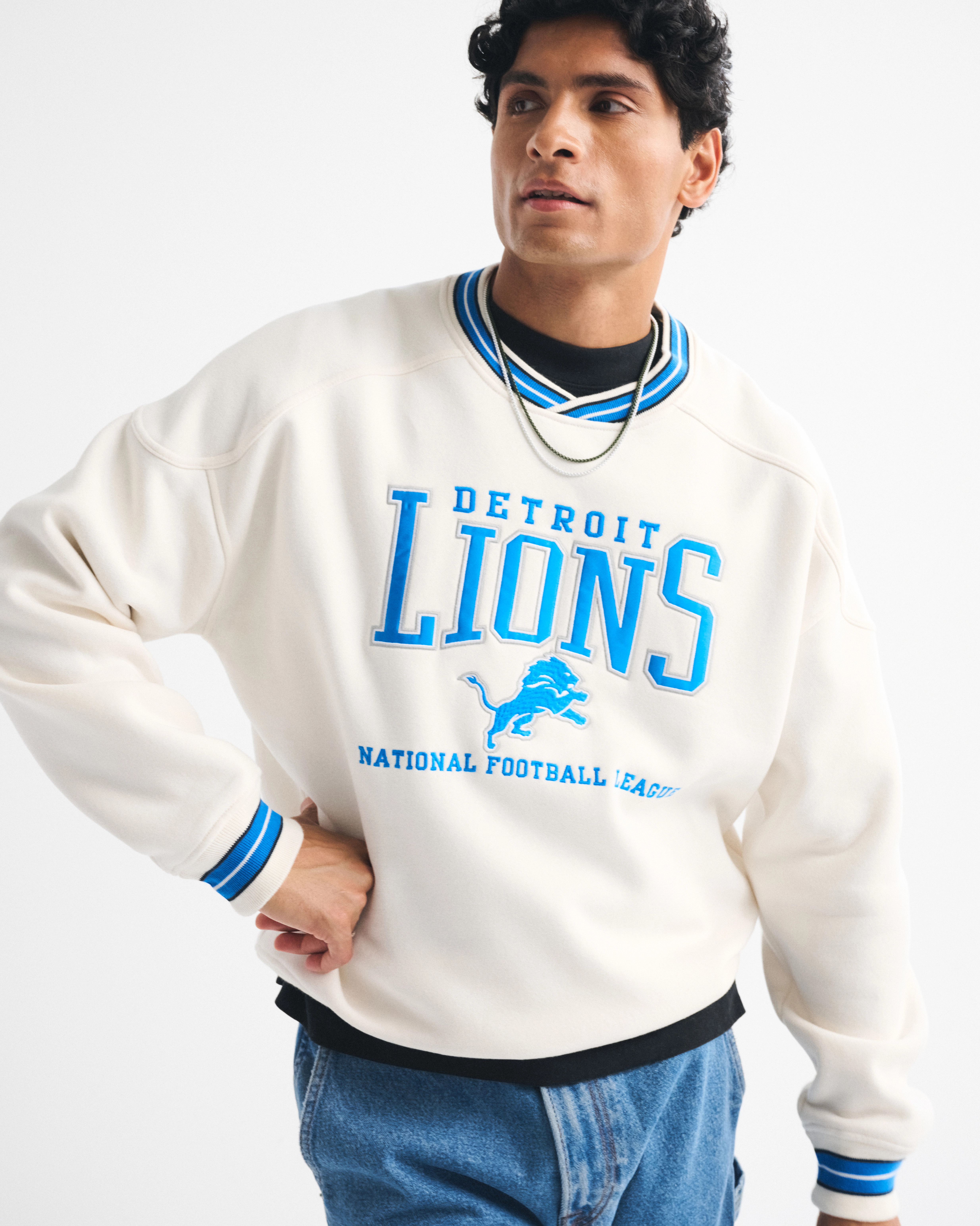 Detroit Lions Graphic Crew Sweatshirt | Abercrombie & Fitch (US)