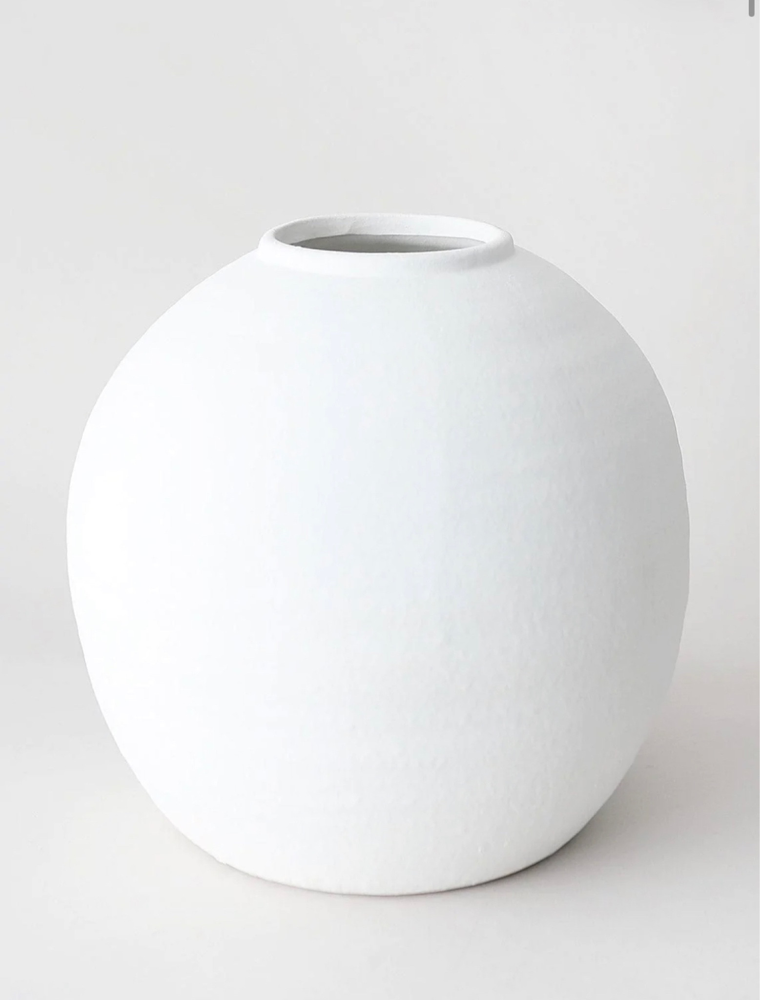 White Stone Vase

#LTKhome #LTKunder100