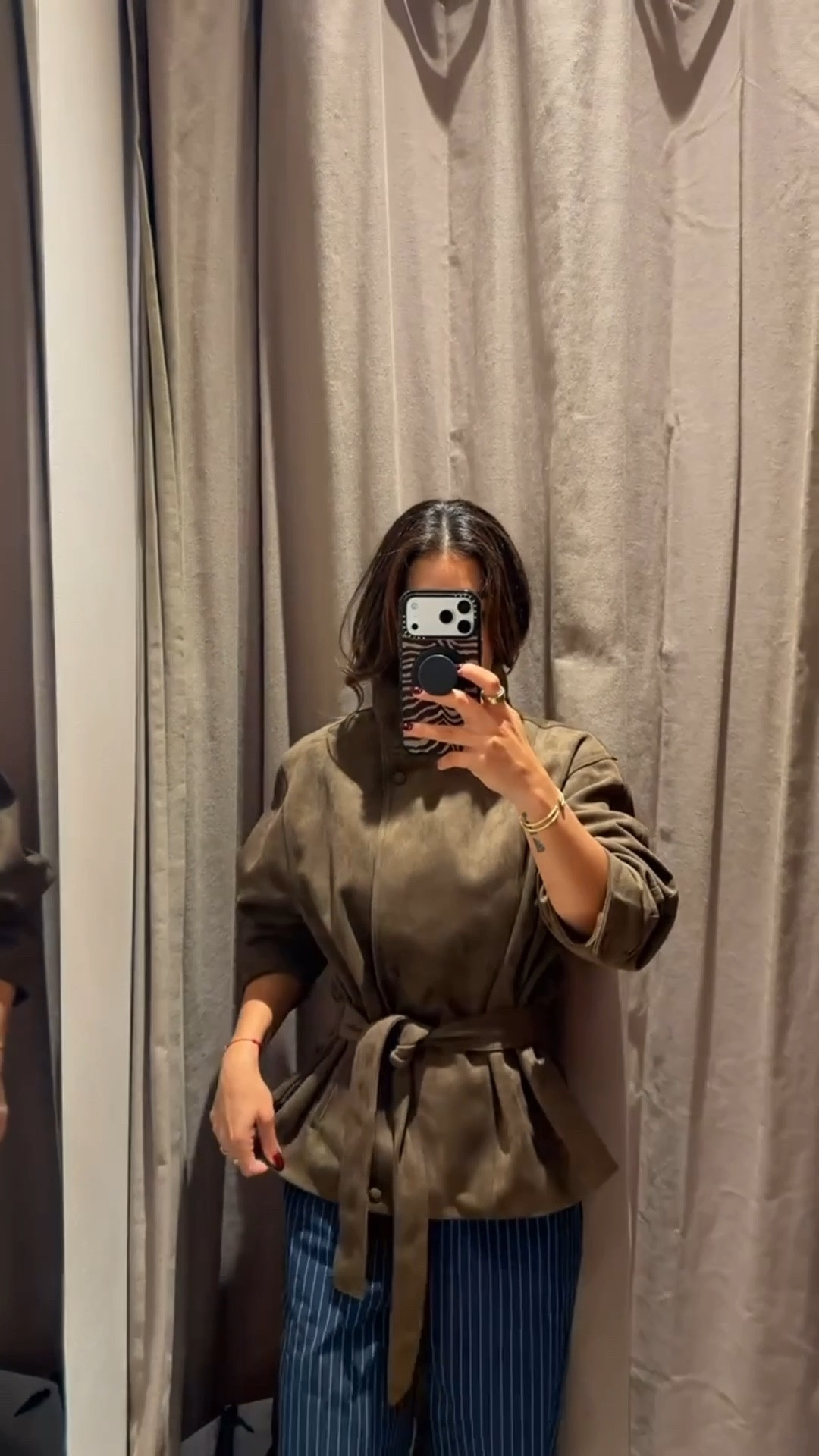 Zara try on for fall! 🍂

Zara’s suede jackets are so good! You’ll want to add this to your fall wardrobe. Wearing a pair of alo pinstripe pants. More Zara finds below!


Fall fashion, suede trench coat, zara outfits, belted jacket, fall jacket

#LTKgrwm #LTKootd #LTKSeasonal