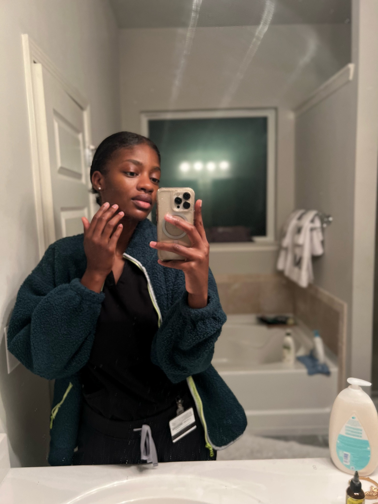 Giving glazed donut in this cold weather! #skincarefavorites 

#LTKSeasonal #LTKbeauty