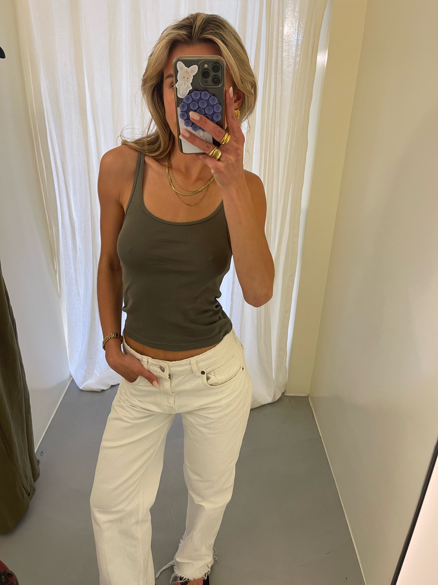 lil shopping fit 🤍 these jeans are zara but i’ve linked my other fav white ones from henne x 

#LTKspring #LTKaustralia