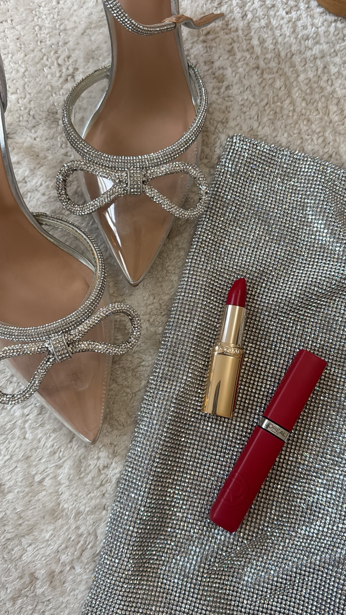 #ad #LOrealParisPartner #TargetPartner No matter what NYE look you decide on this year, the perfect finishing touch is a @lorealparis red lip in Le Rouge Paris! I layered the Infallible Matte lipstick with the Colour Riche for this long wearing lip 💋@target @targetstyle  #LOrealParisCosmetics #LOrealParisMakeup #Target

#LTKBeauty