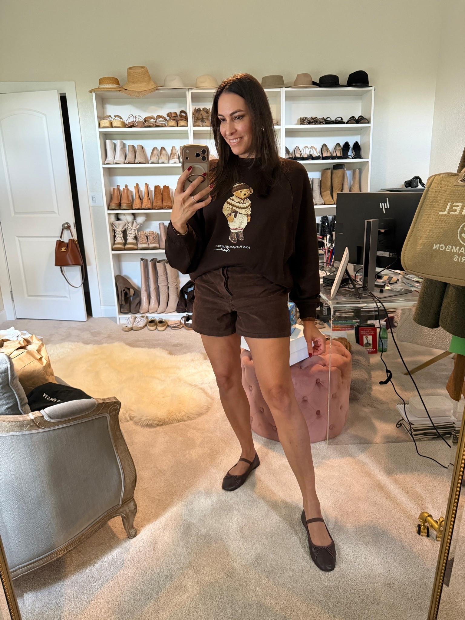 Found the cutest Ralph Lauren Polo Bear brown sweatshirt (wearing medium)! 

Styling with my brown suede shorts. Size up one size in the shorts.



#LTKSeasonal #LTKOver40 #LTKStyleTip