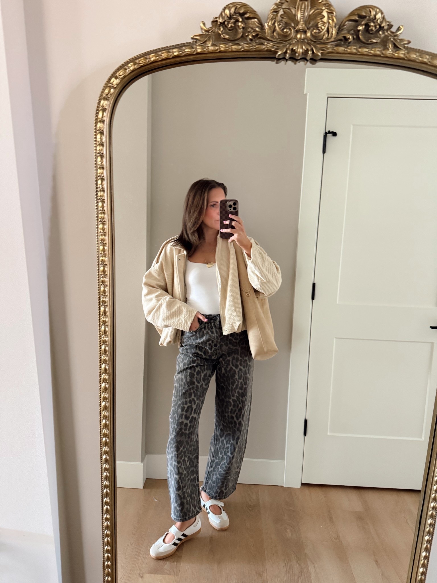 OOTD✨ a corduroy jacket and leopard barrel jeans. Jacket is one size and wearing size 0 jeans. Get 25% off with code FRIEND

ootd, casual style, barrel jeans, good American, adidas Mary Jane’s, spring style 

#LTKootd