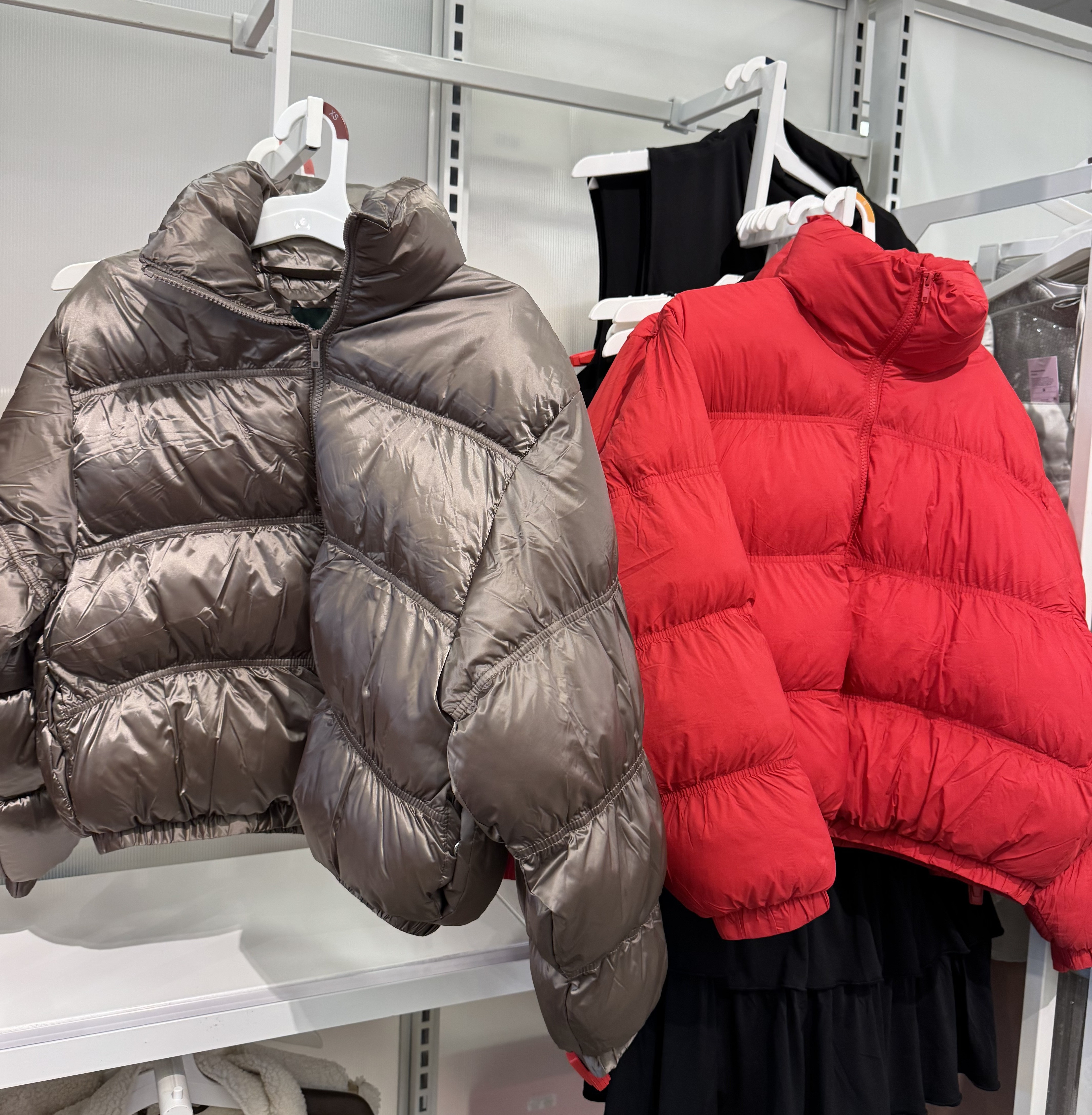 Obsessed with these Puffer Jackets from Target! ❤️❄️

Puffer jacket, winter coat, Target finds, Military Wife, Military Mom, Active Mom, Virginia Beach, Lauren Mulloy 

 #LTKSeasonal #LTKFindsUnder50 #LTKStyleTip