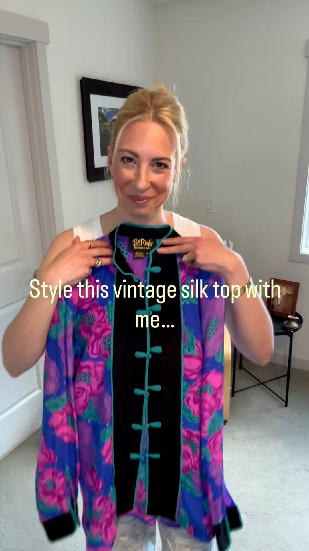 I love anything with a mandarin collar and frog closures! This vintage 💯 silk top from @bobmackie is such a gorgeous piece to style. 

Vintage @bobmackie top from @ebay
Culottes @h&m 
Sandals @ipanema 
Striped bag @tiktokshop
Sunnies @rayban
Vintage @givenchy bracelet and vintage @gucci watch @ebay
Earrings @amazon

#LTKootd #LTKOver40 #LTKTall