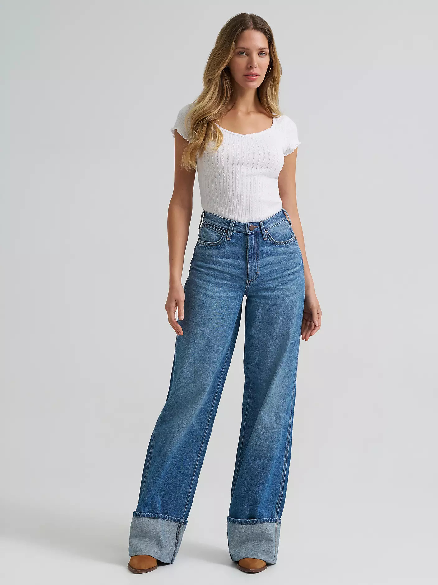 Women's Wrangler Retro\u00ae Bailey High Rise Wide Leg Cuffed Jean | Wrangler