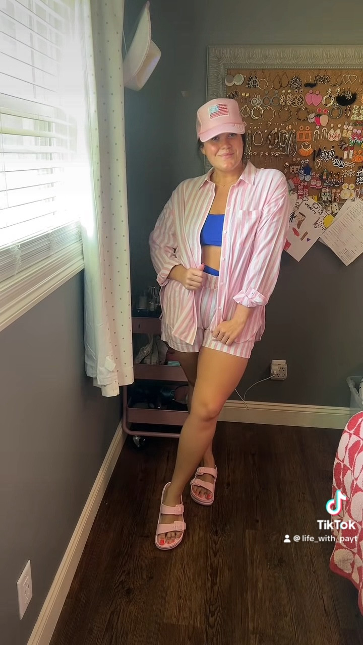 Pool day fit 

#LTKSwim #LTKSummerSales #LTKMidsize