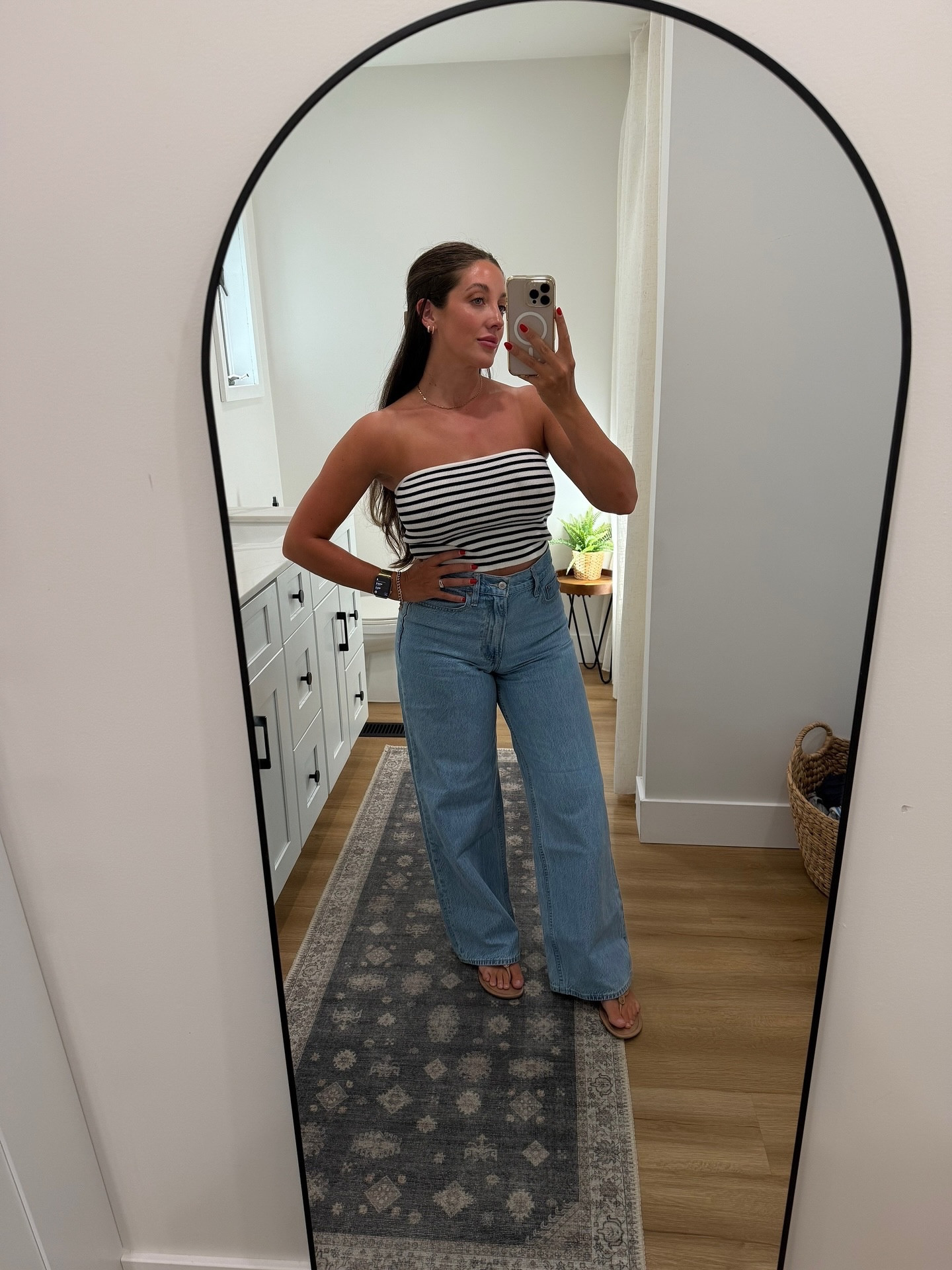 Ever get dressed up for nothing? Yea, me too. Sometimes it kinda feels weird and brings this empty void within me… does anyone else feel this? 

#sahm #motherhood #ootd 

#LTKFindsUnder50 #LTKStyleTip #LTKFindsUnder100