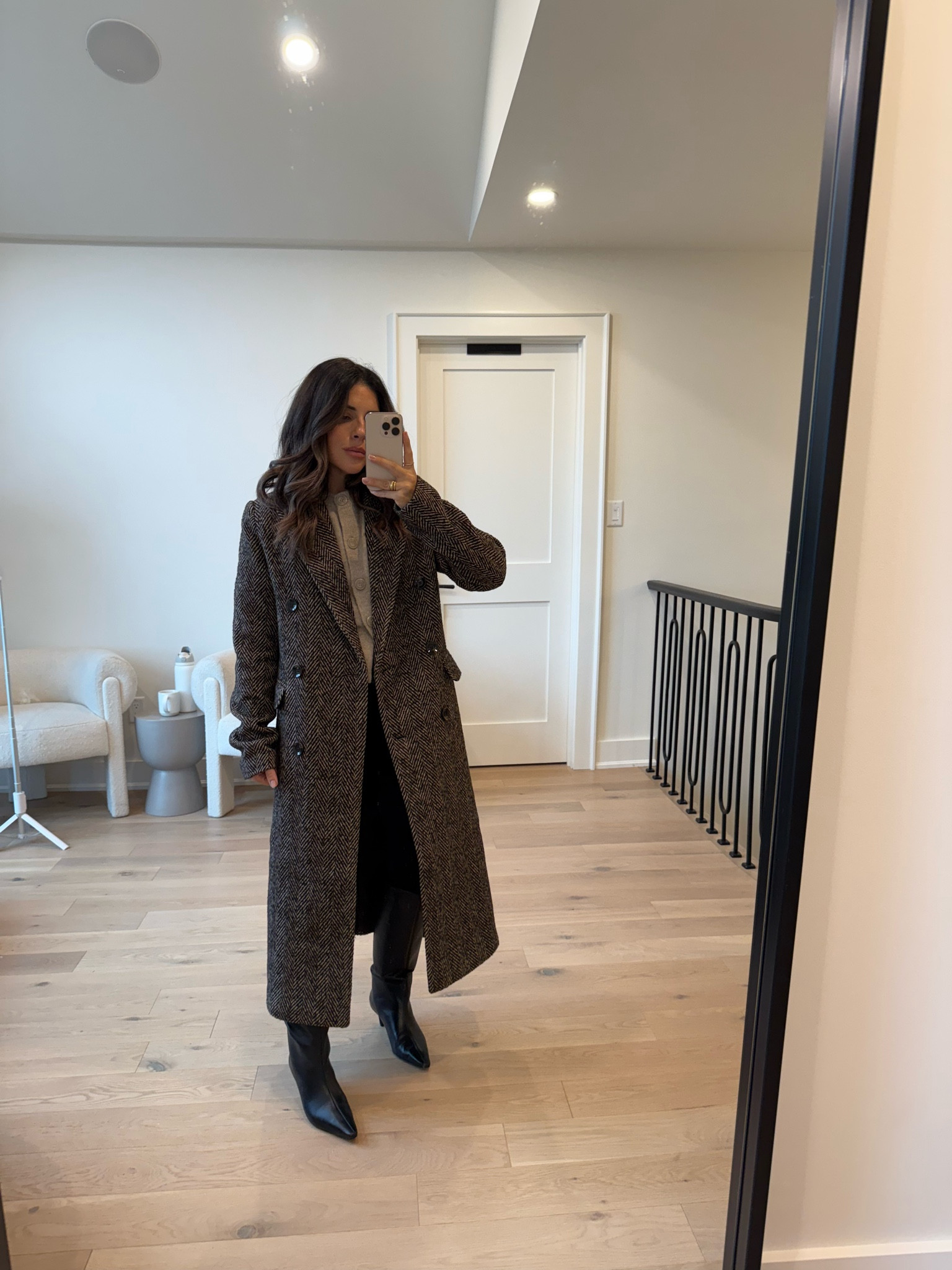 Coat - XS
Sweater - XS
Jeans - size 25

#LTKautumn #LTKcanada #LTKstyletip