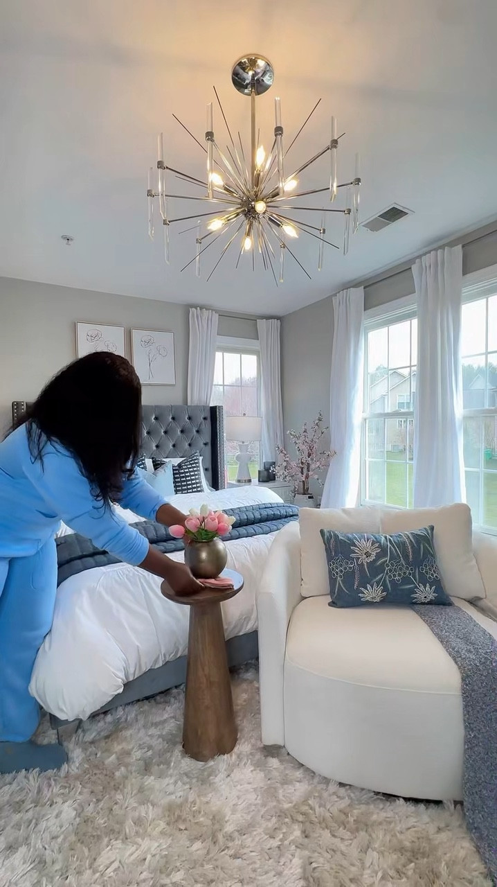 Guest bedroom refresh!💙 I added this viral @walmart swivel chair. This chair is giving high-end look for less 👌🏾. 

#LTKSaleAlert #LTKHome