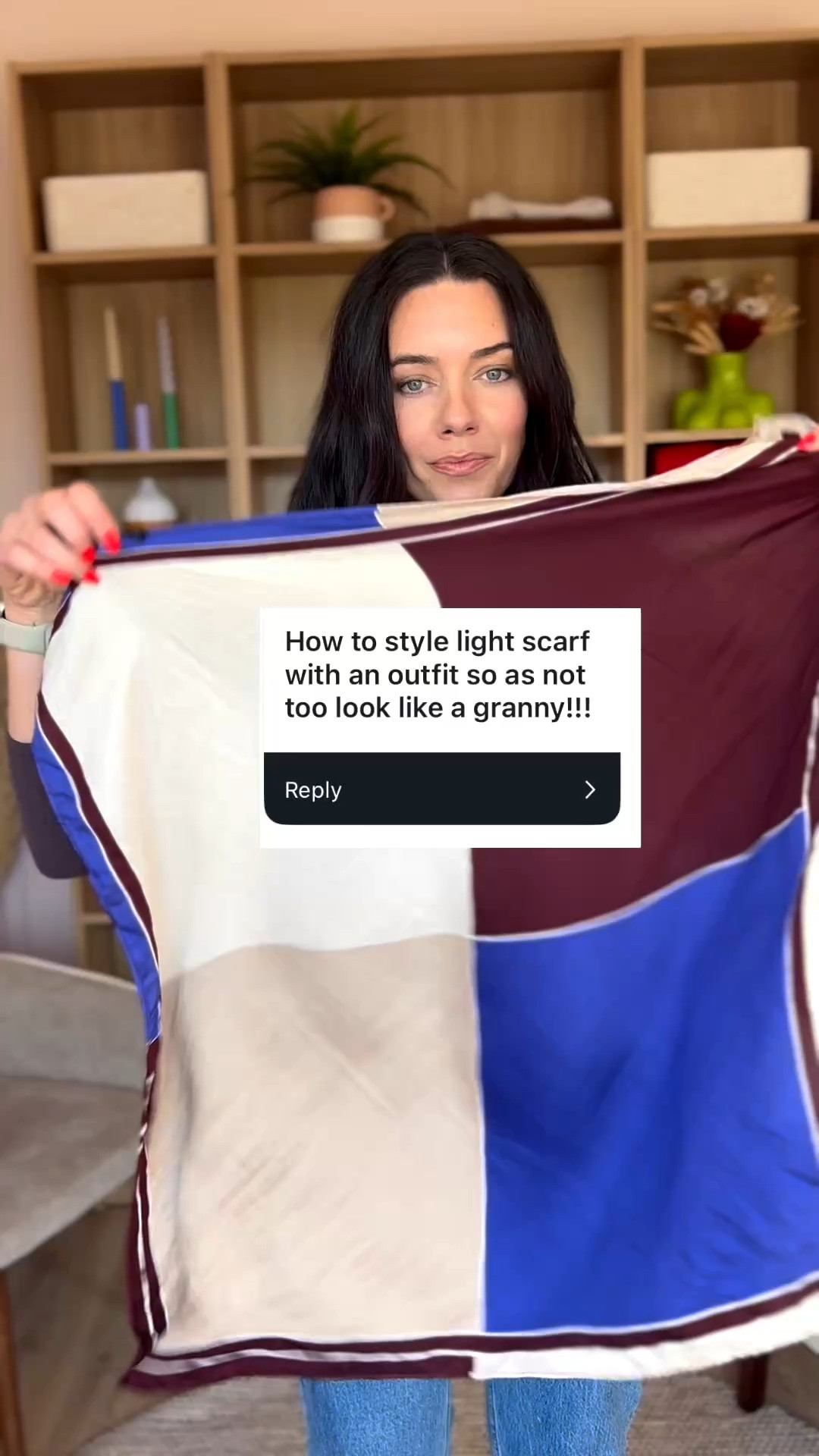 Styling Scarves! As requested ❤️ lots of different ways to wear scarves without it feeling dated. Its not for everyone but is great for accessorising and adding that finishing touch to a look. 
Are you feeling the scarf trend? Vote below ⬇️ 

This scarf is @Zara comment SHOP to get the links straight to your DMs. My top is @hm and jeans are @abercrombie 🧡✨

