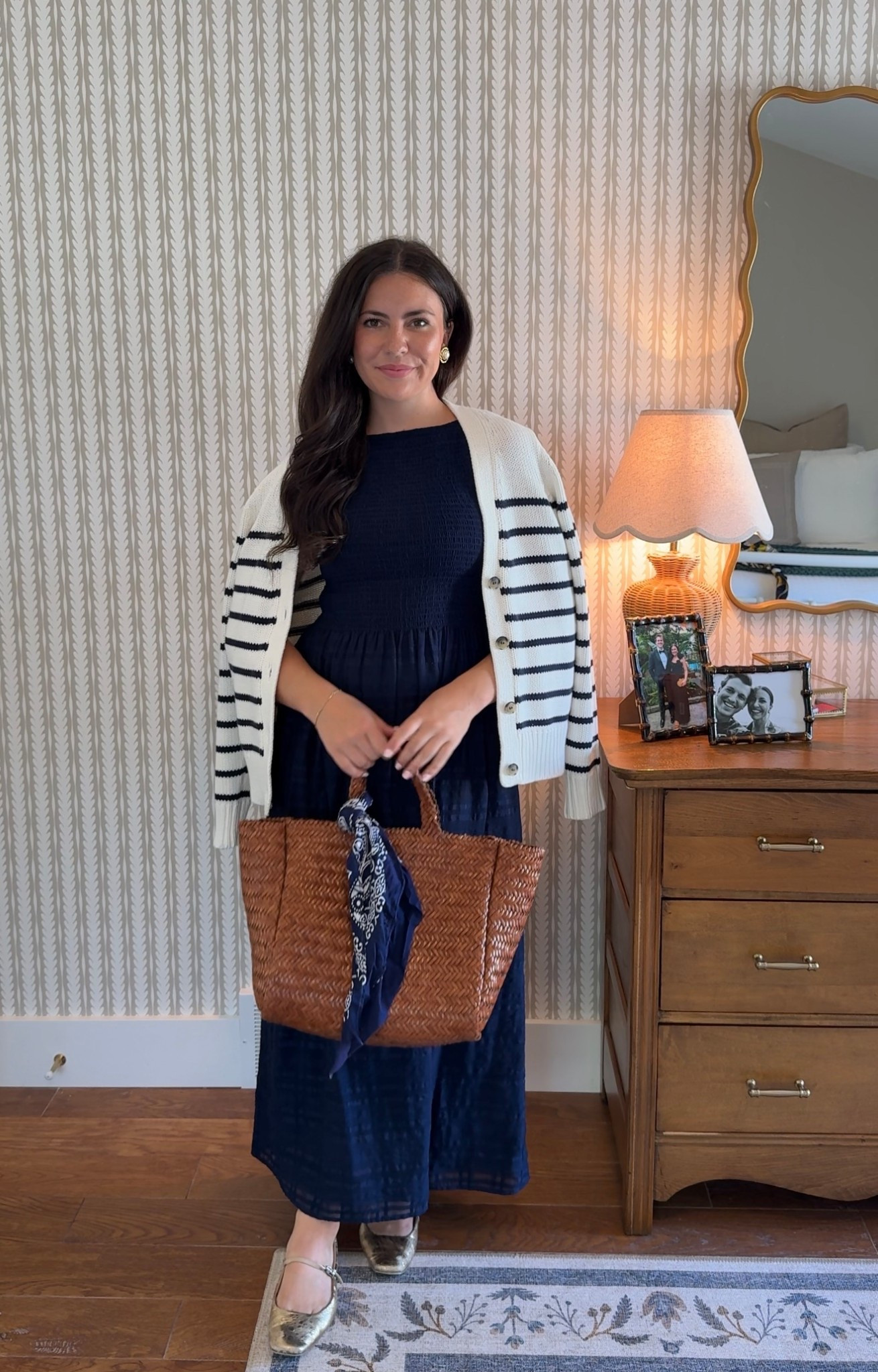 Love a classic navy stripe! 