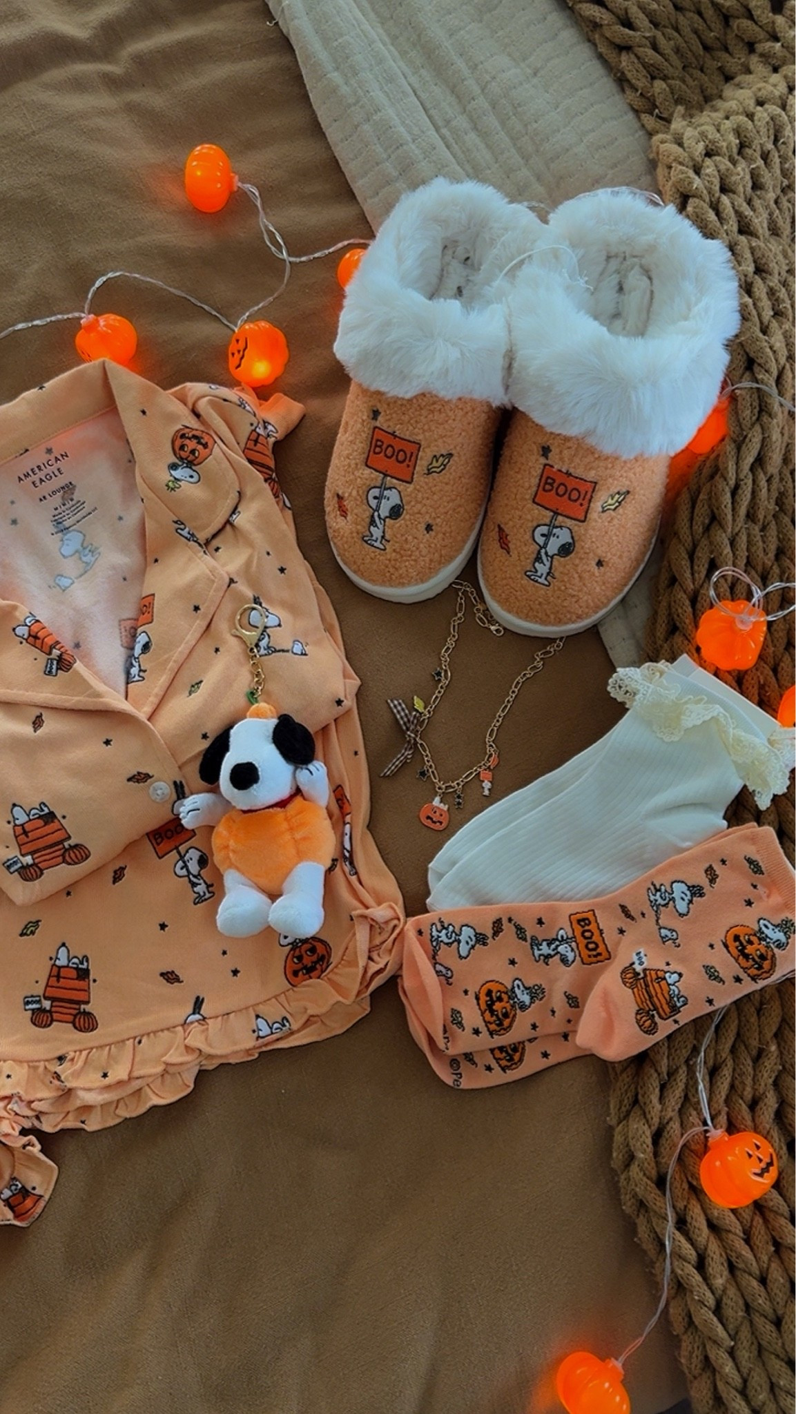 CODE ORANGE At
American eagle! 🧡🍁🙂‍↔️✨🤭

#LTKSeasonal #LTKootd #LTKSaleAlert